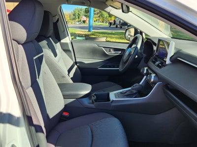 2025 Toyota RAV4 Hybrid XLE XLE