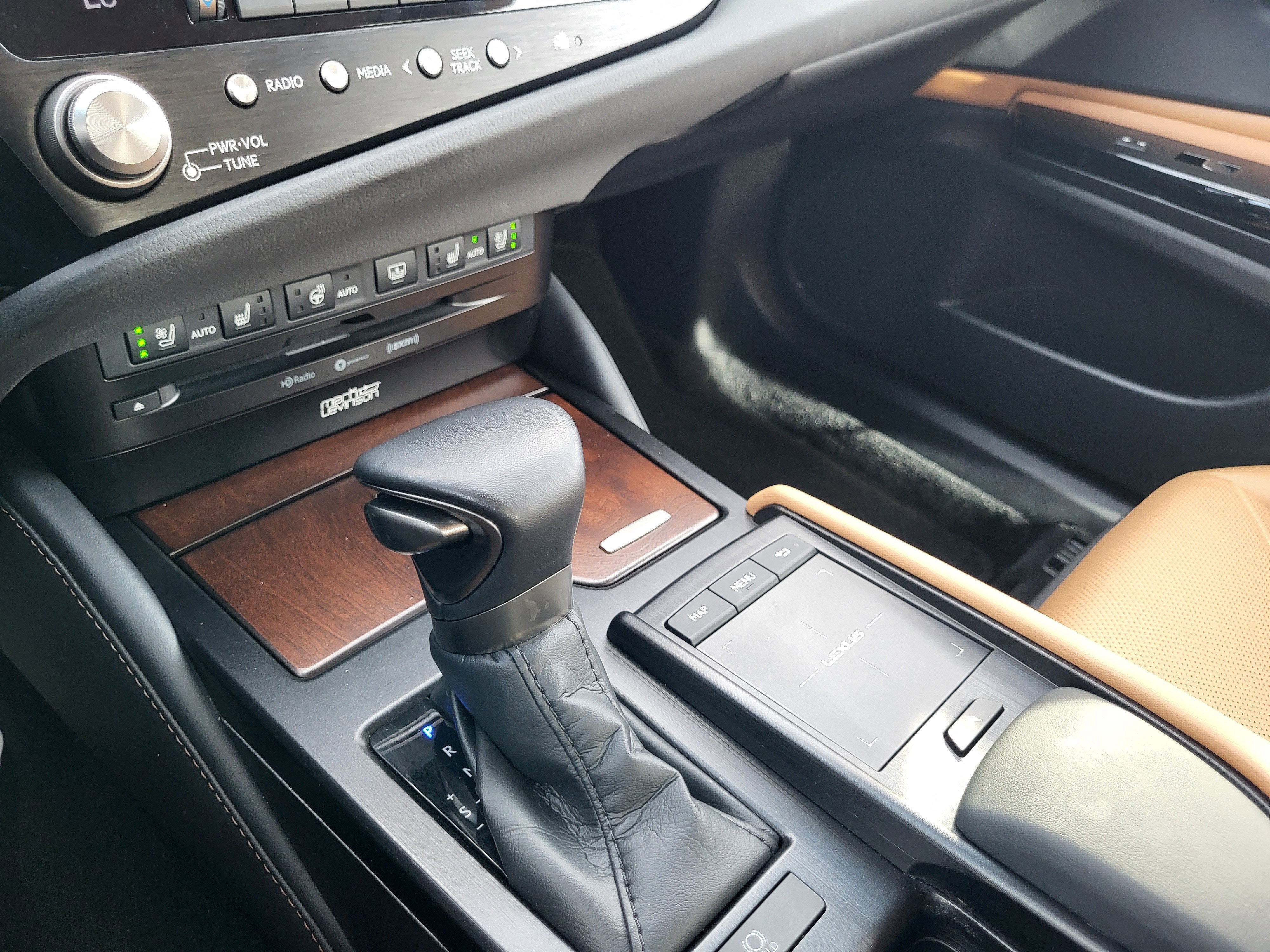 2022 Lexus ES 350 Luxury