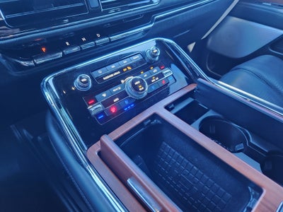 2023 Lincoln Navigator L Reserve