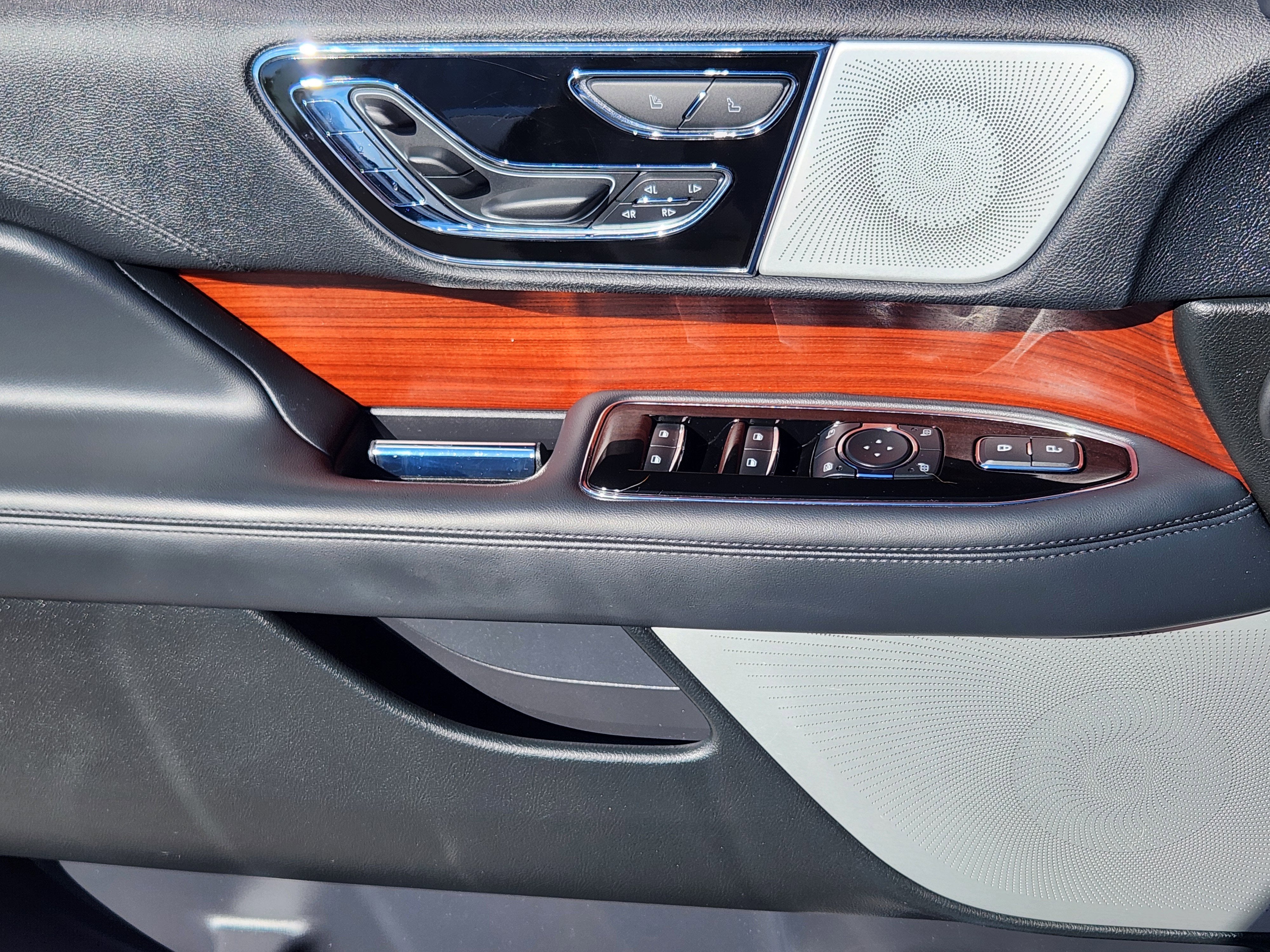 2023 Lincoln Navigator L Reserve