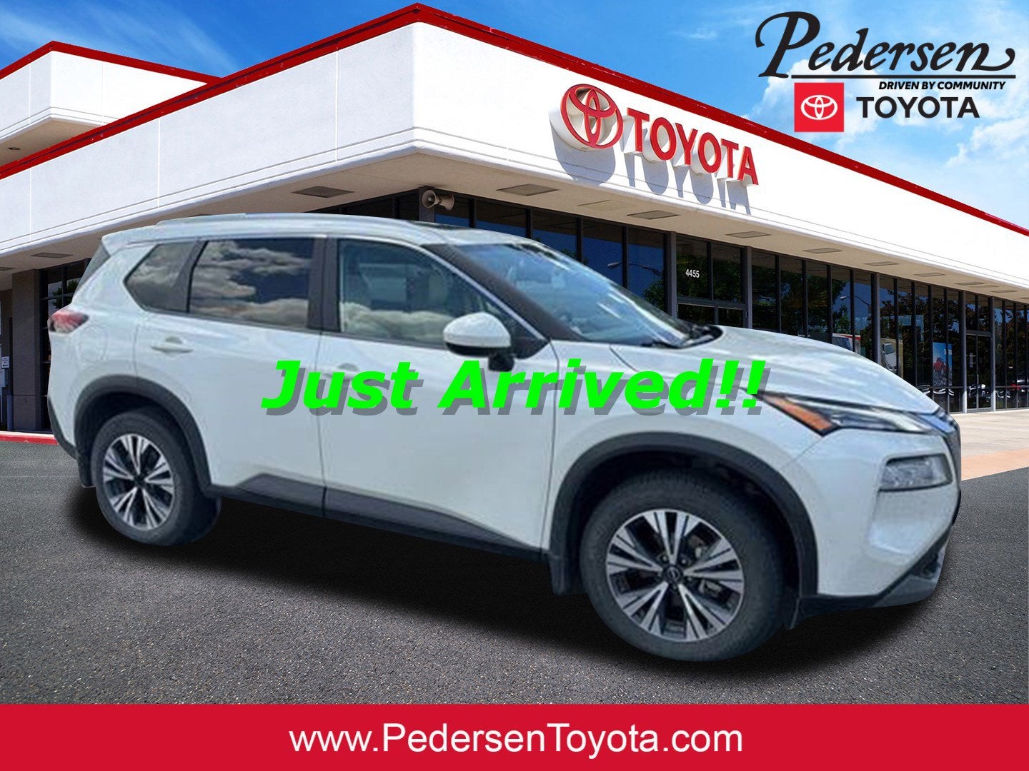 2023 Nissan Rogue SV AWD's photo