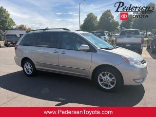 2005 Toyota Sienna XLE