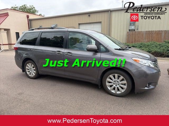 2015 Toyota Sienna XLE