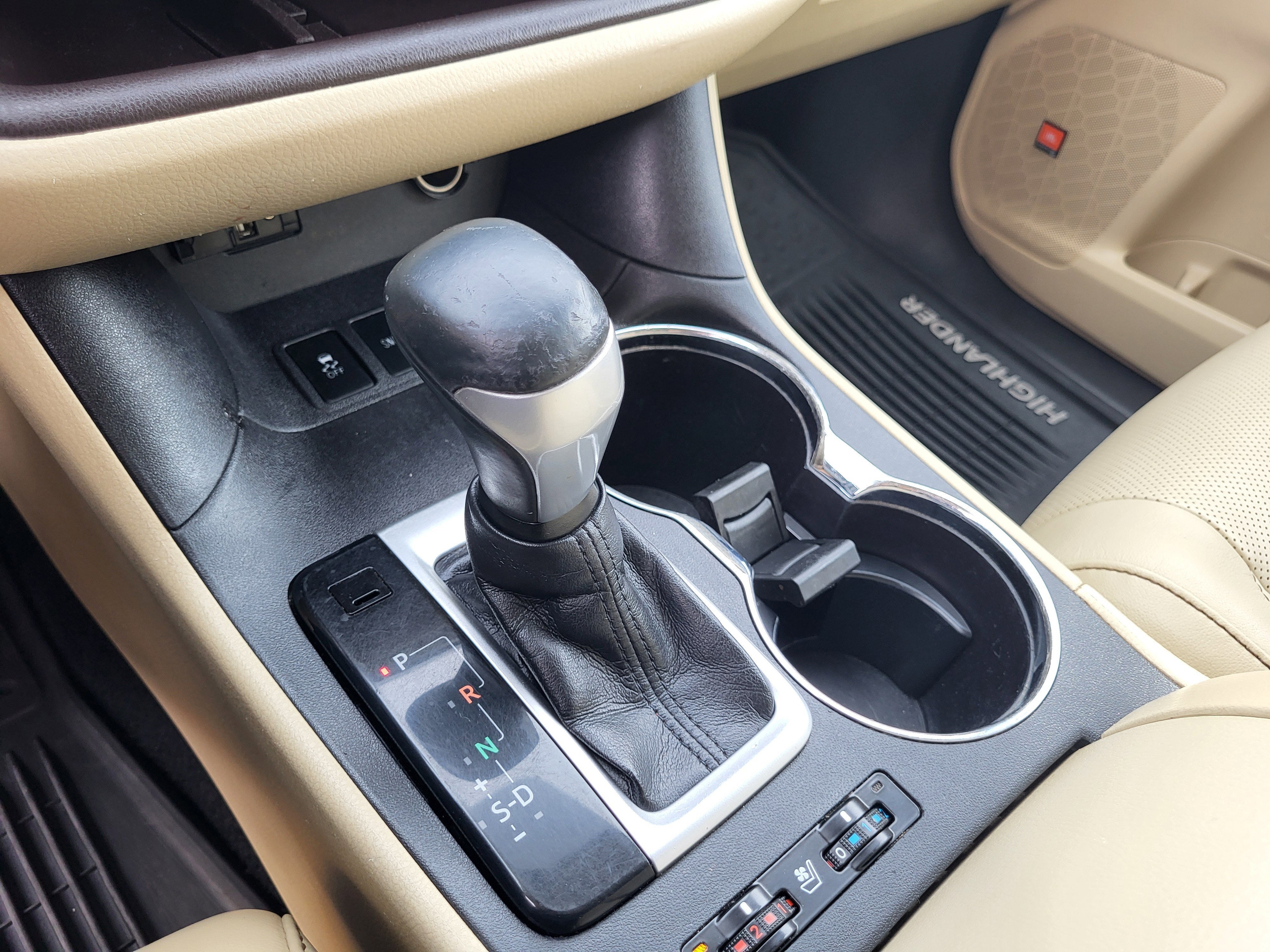 2016 Toyota Highlander Limited