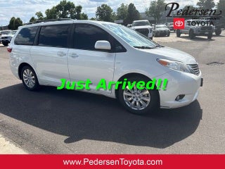 2017 Toyota Sienna XLE