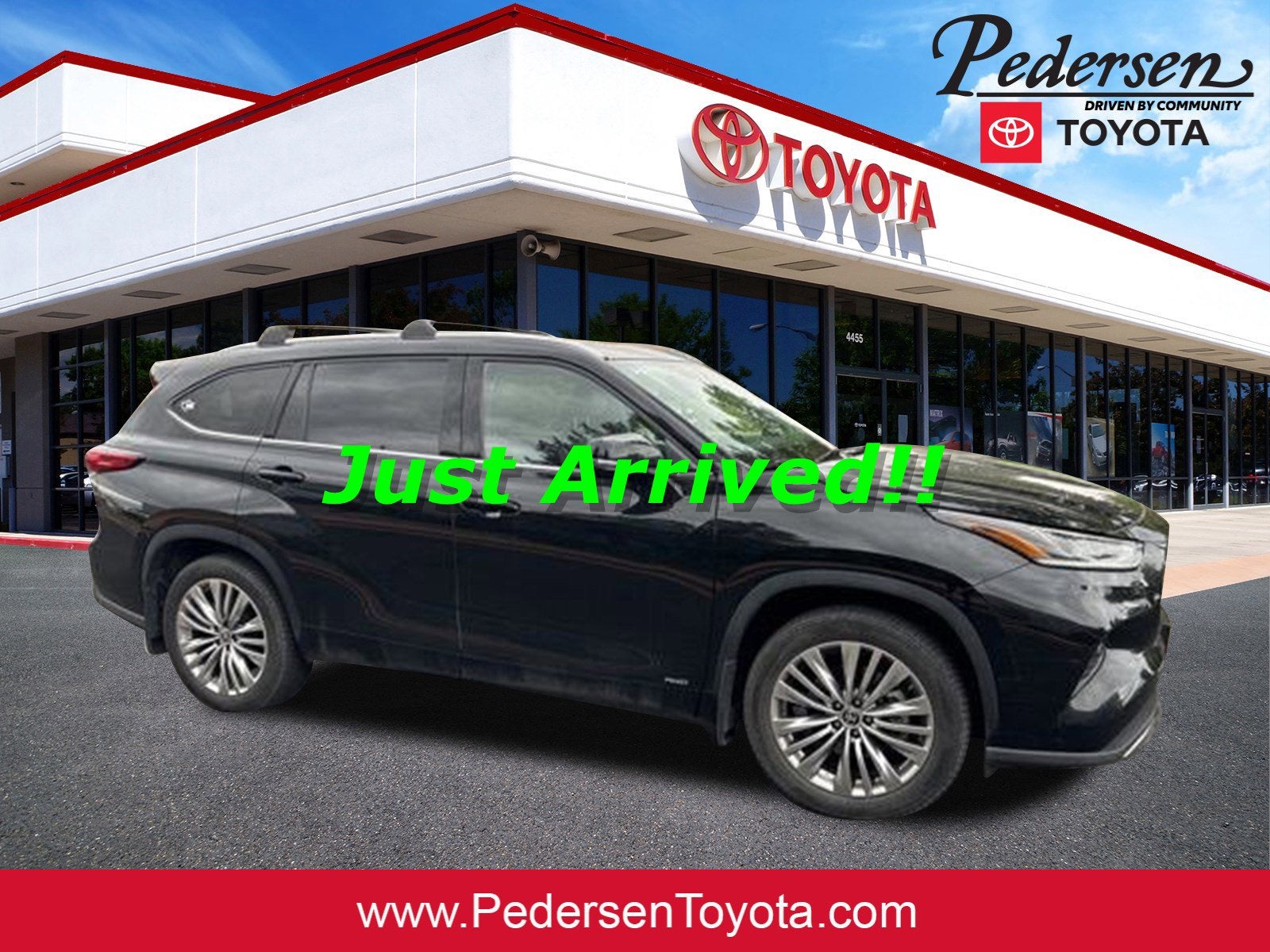 2022 Toyota Highlander Hybrid Platinum
