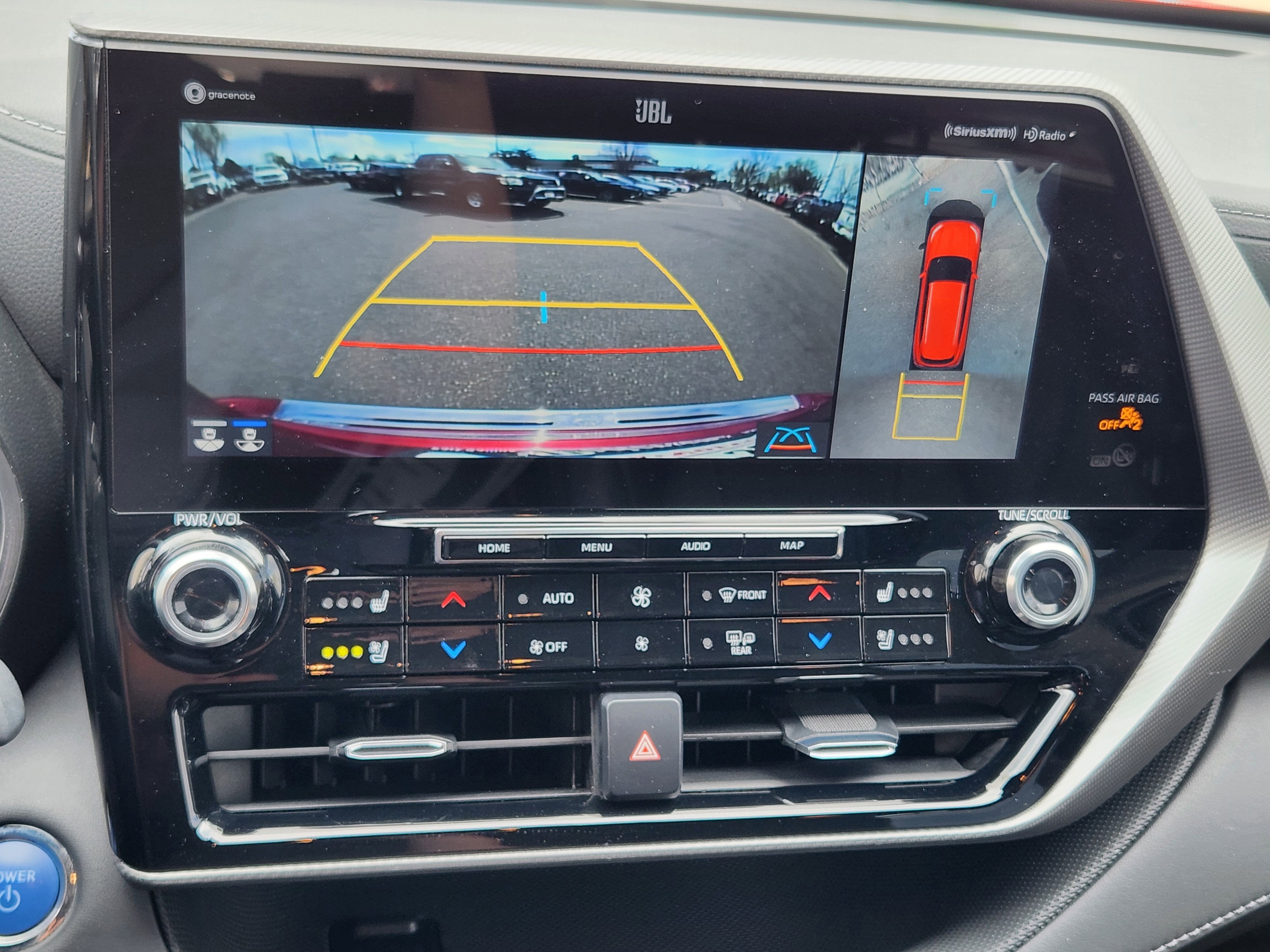 2022 Toyota Highlander Hybrid Platinum