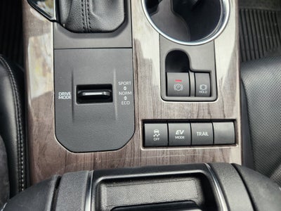 2022 Toyota Highlander Hybrid Platinum
