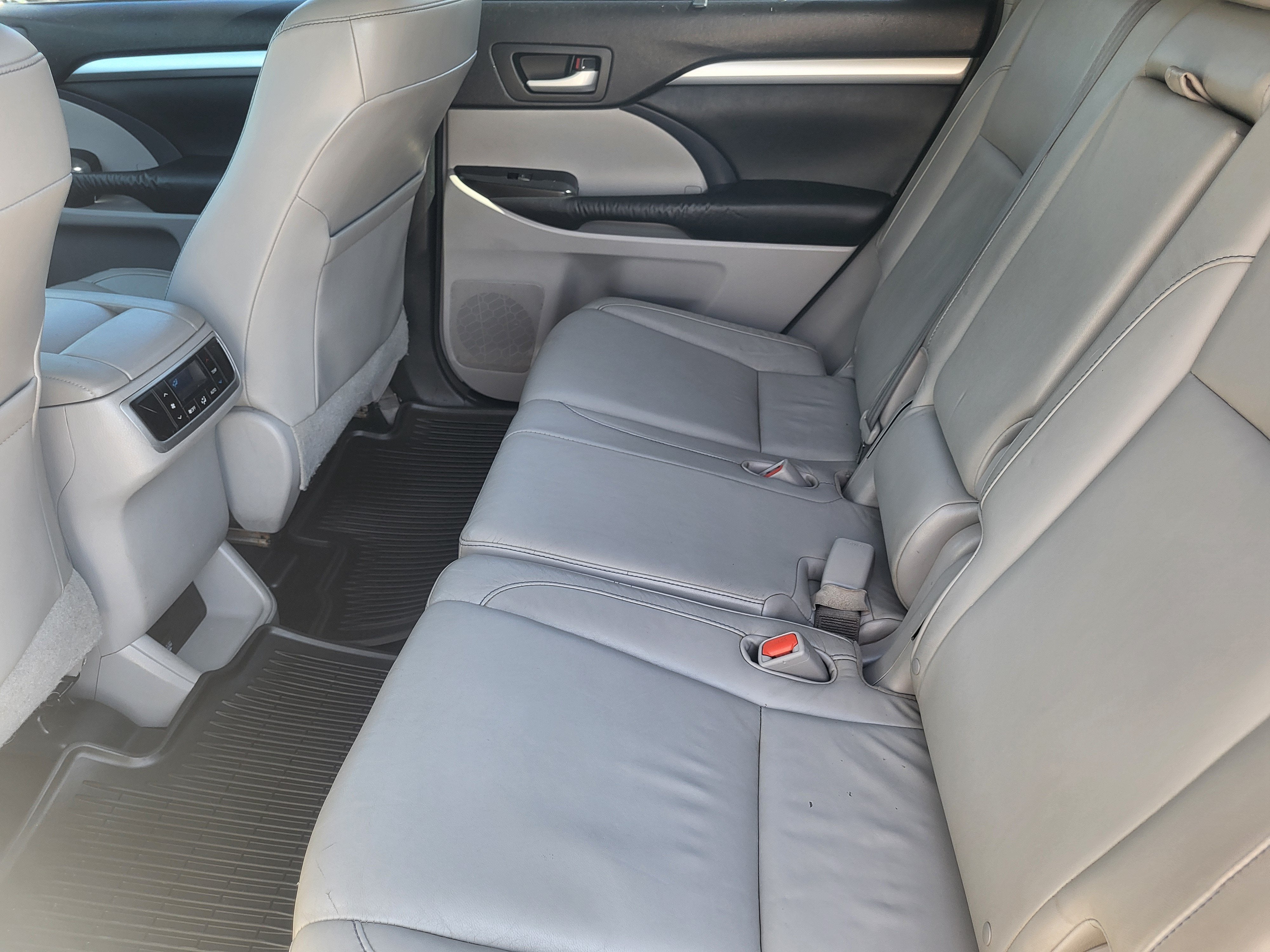 2014 Toyota Highlander XLE V6