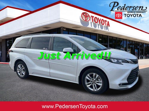 2024 Toyota Sienna XLE
