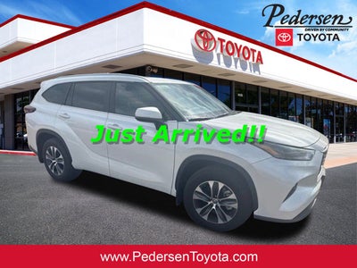 2025 Toyota Highlander XLE