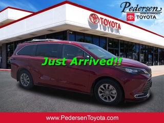 2023 Toyota Sienna XLE