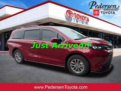 2026 Toyota Sienna XLE