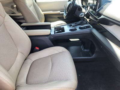 2021 Toyota Sienna Limited