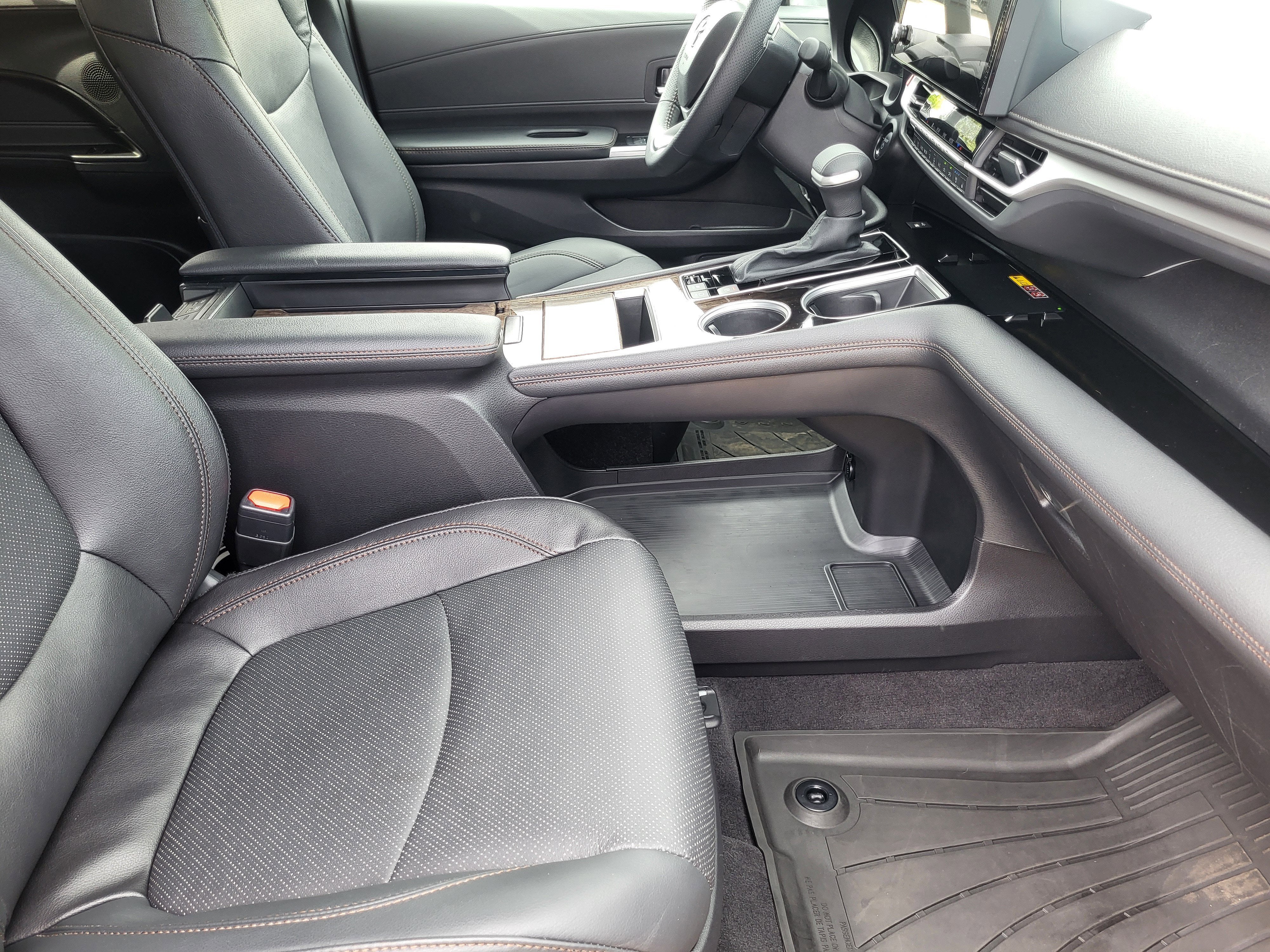 2025 Toyota Sienna Limited