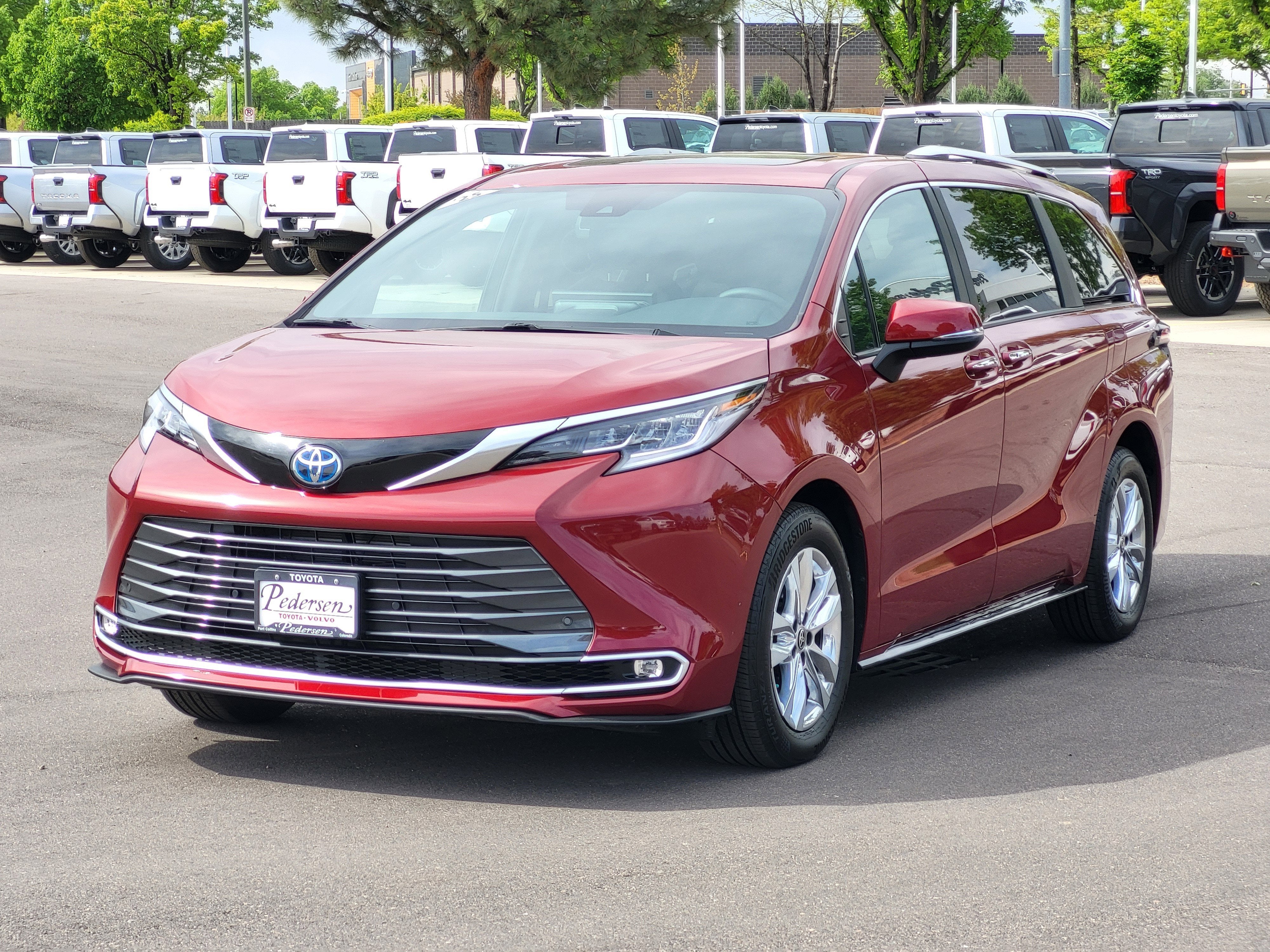 2025 Toyota Sienna Limited