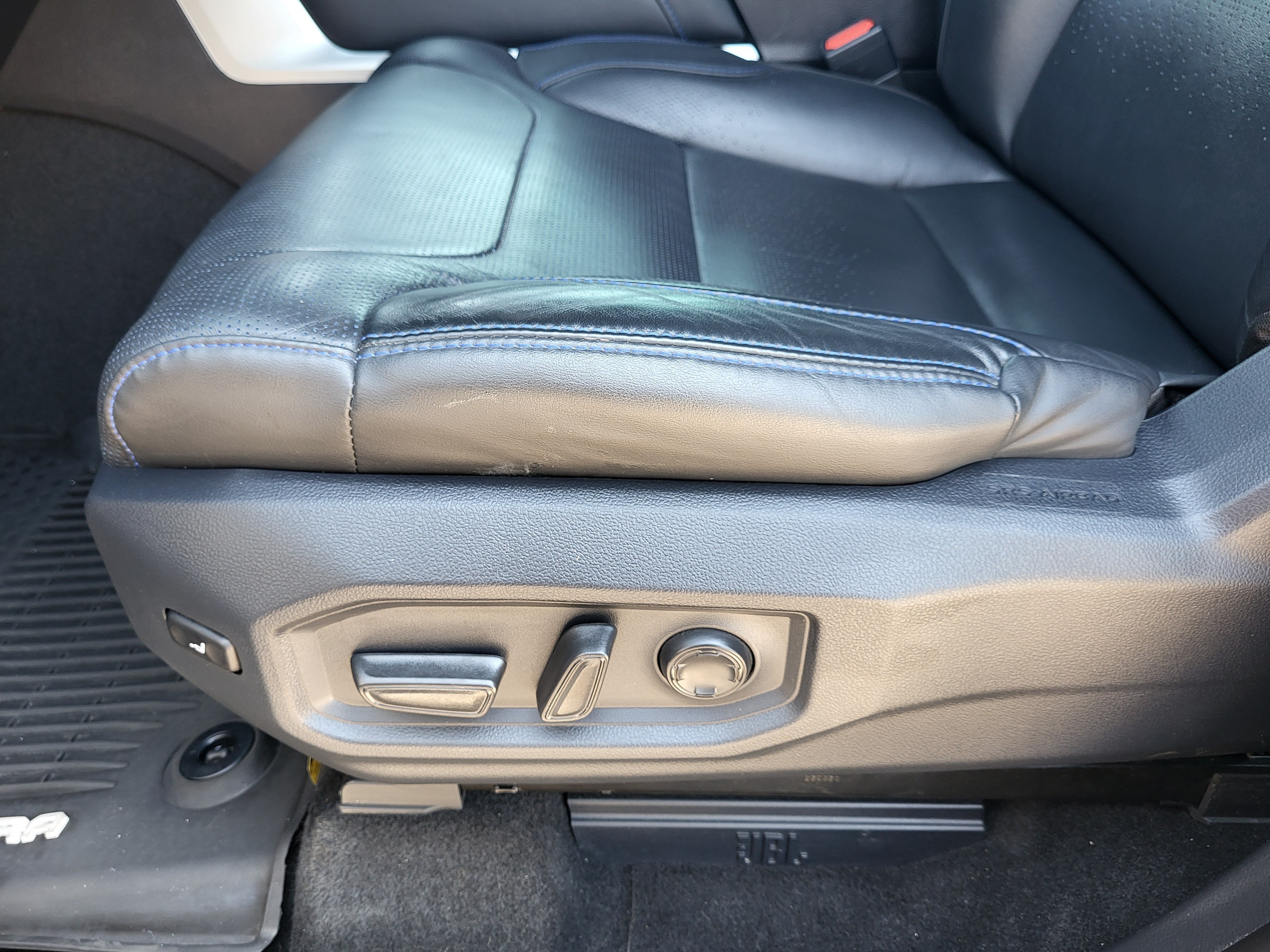 2023 Toyota Tundra Platinum