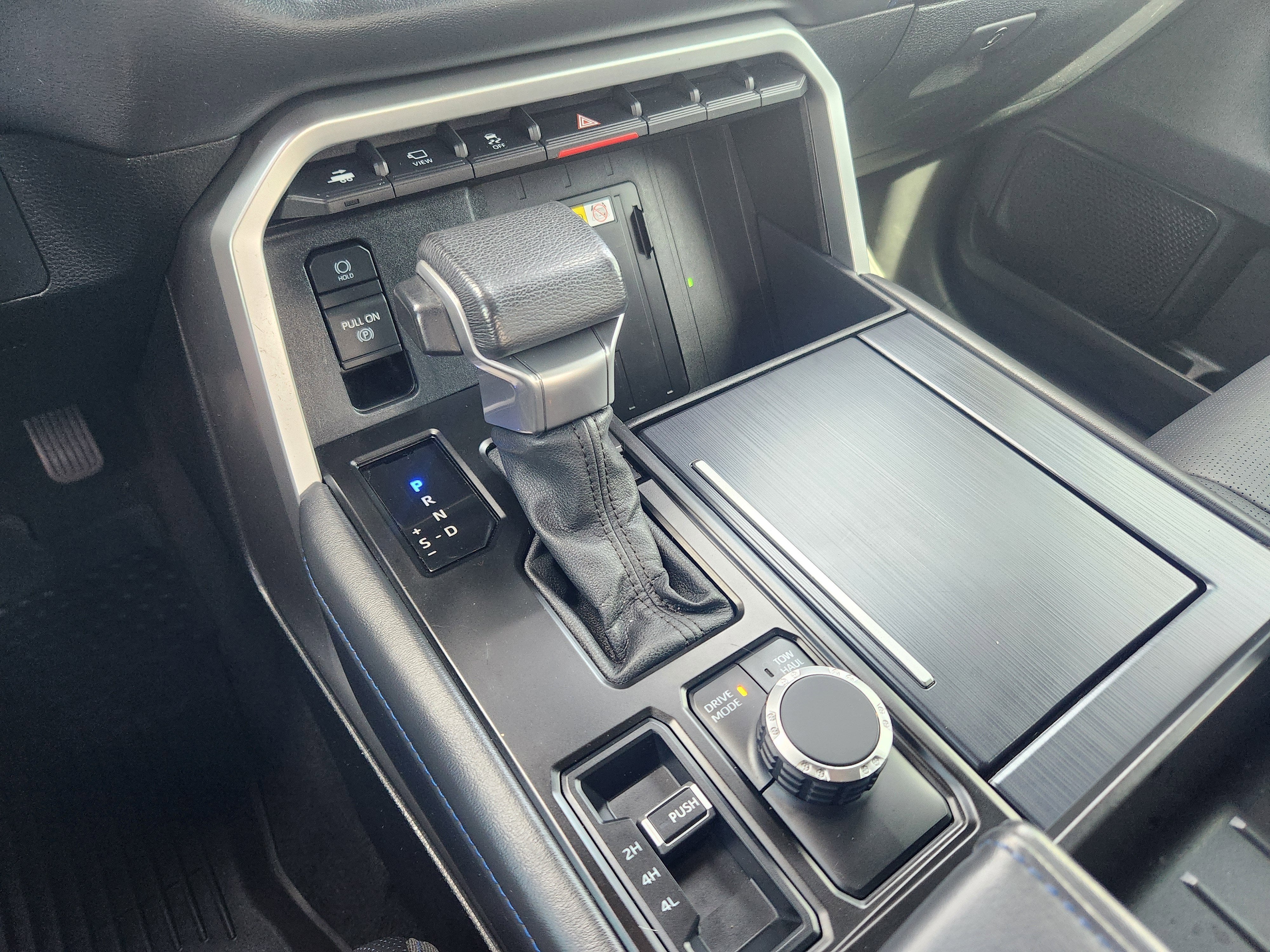 2023 Toyota Tundra Hybrid Platinum