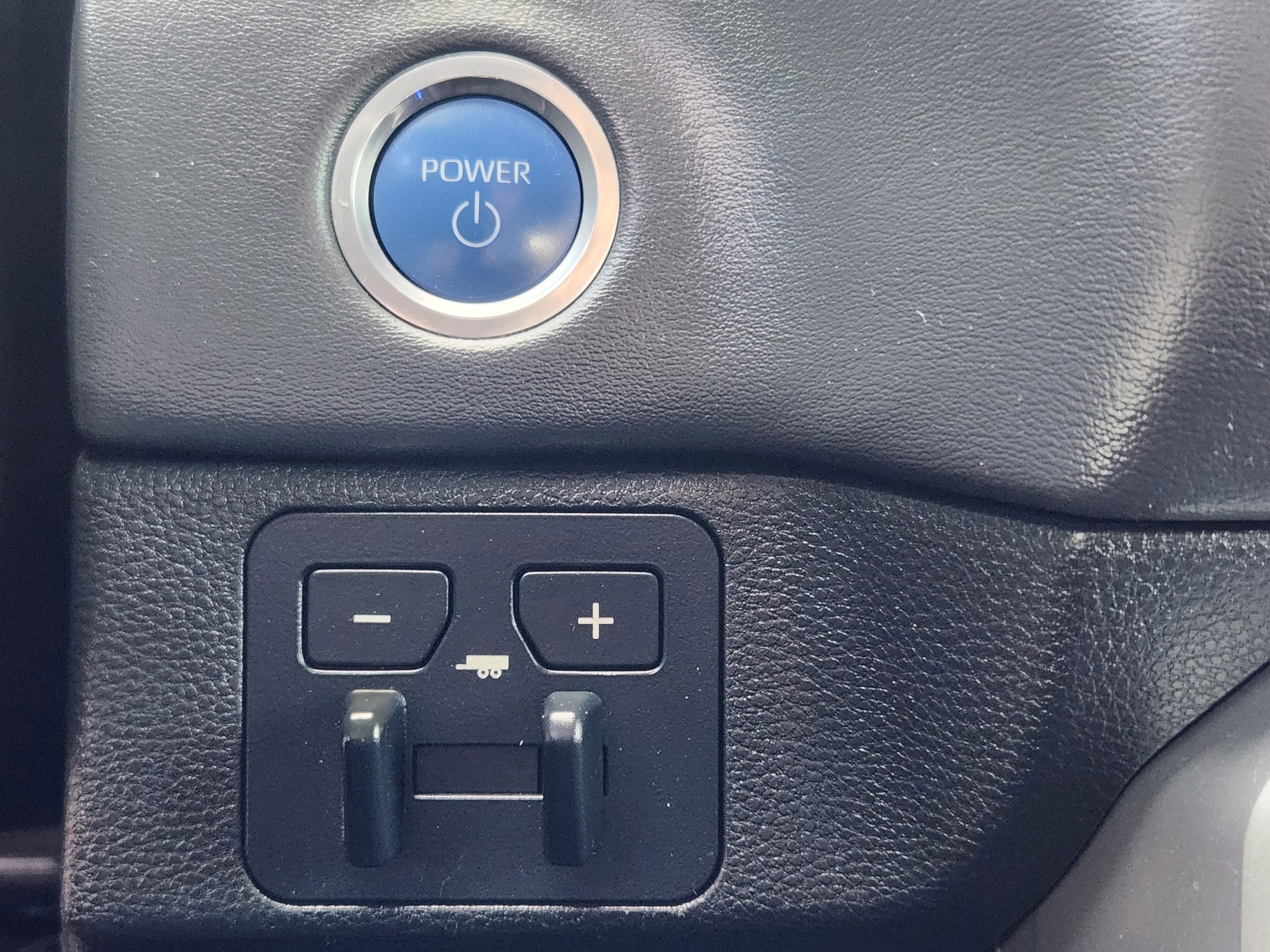 2023 Toyota Tundra Hybrid Platinum