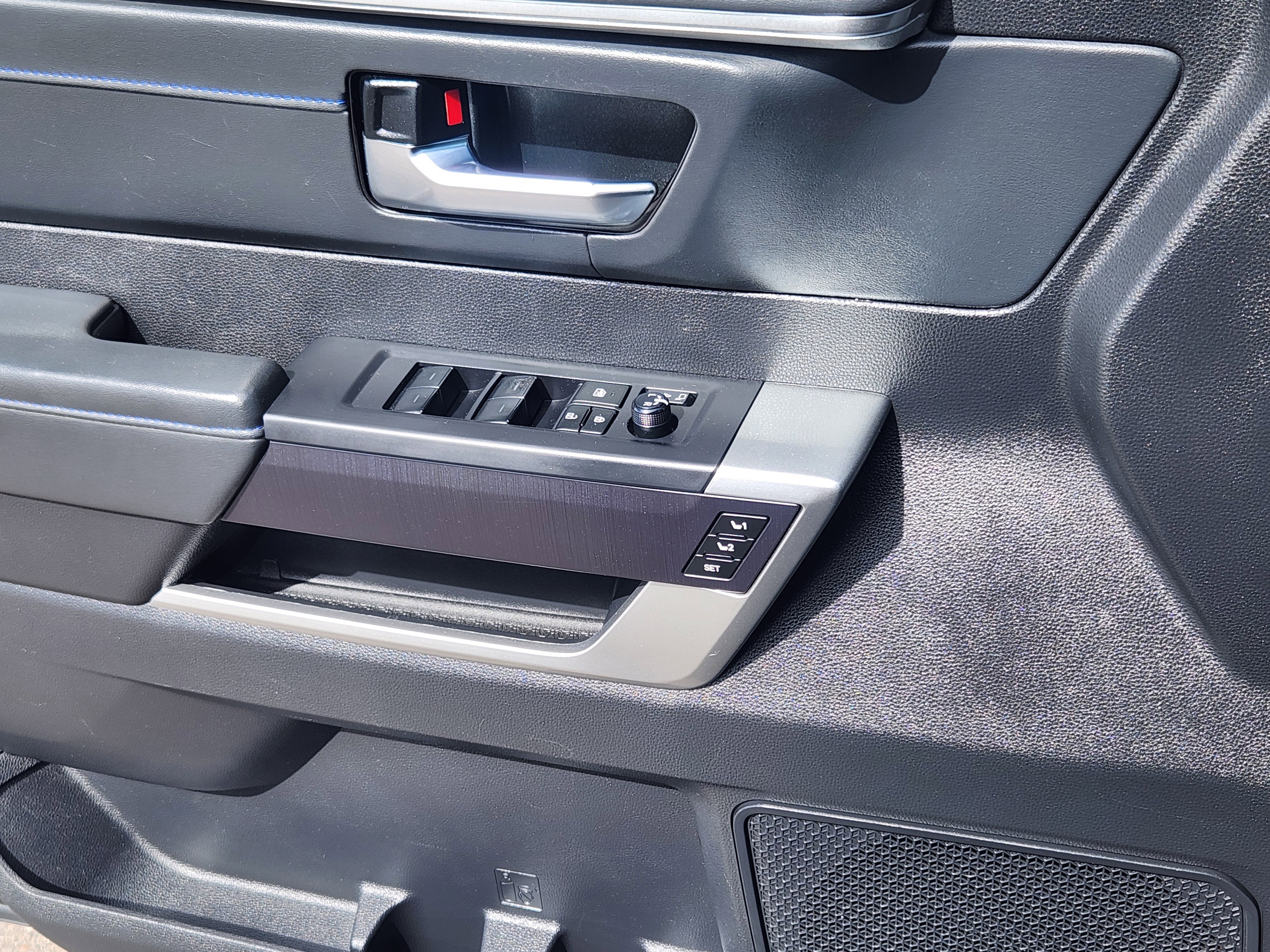 2023 Toyota Tundra Hybrid Platinum