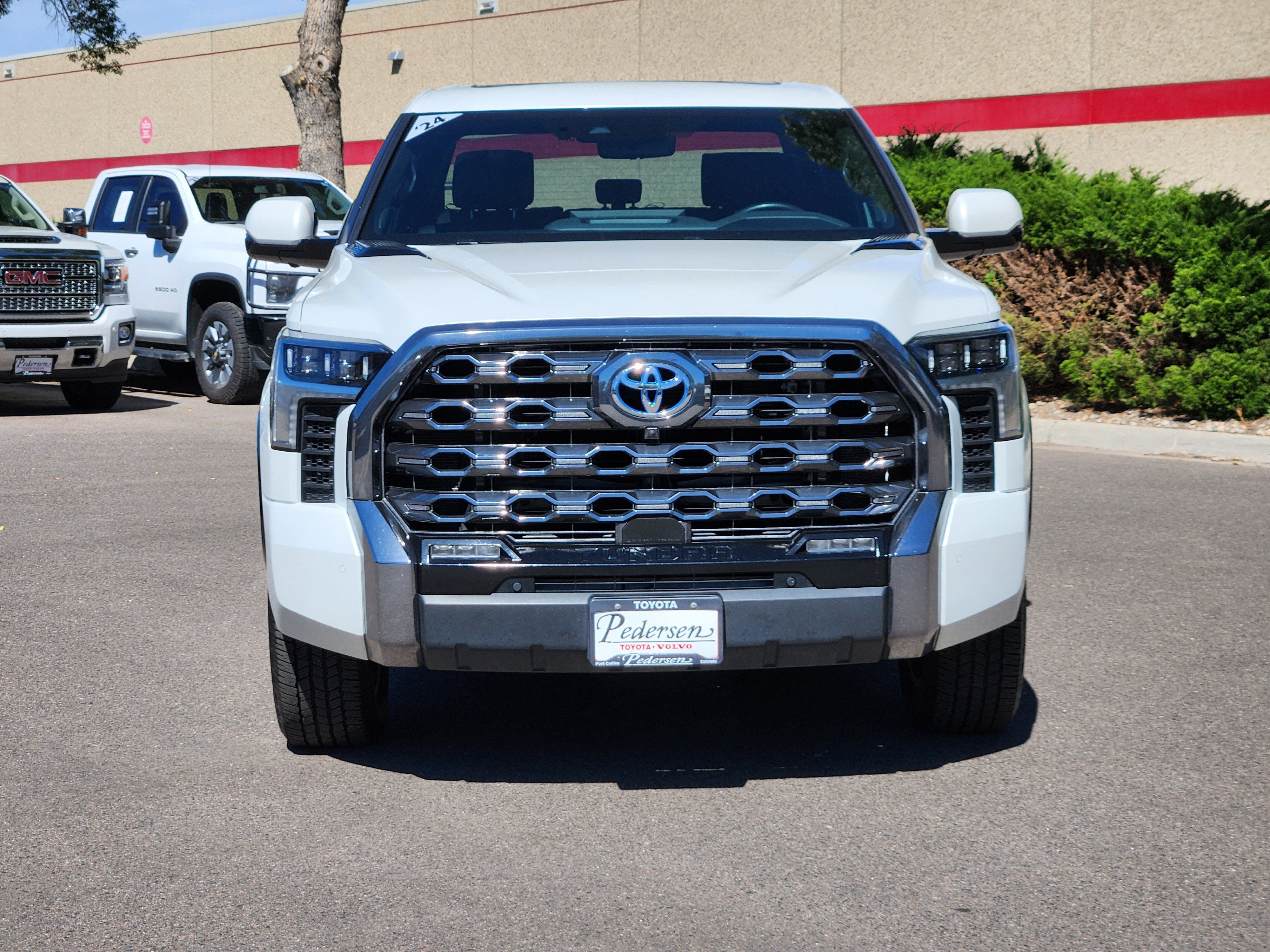 2024 Toyota Tundra Hybrid Platinum