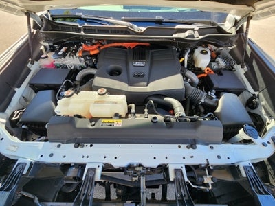 2024 Toyota Tundra Hybrid Platinum