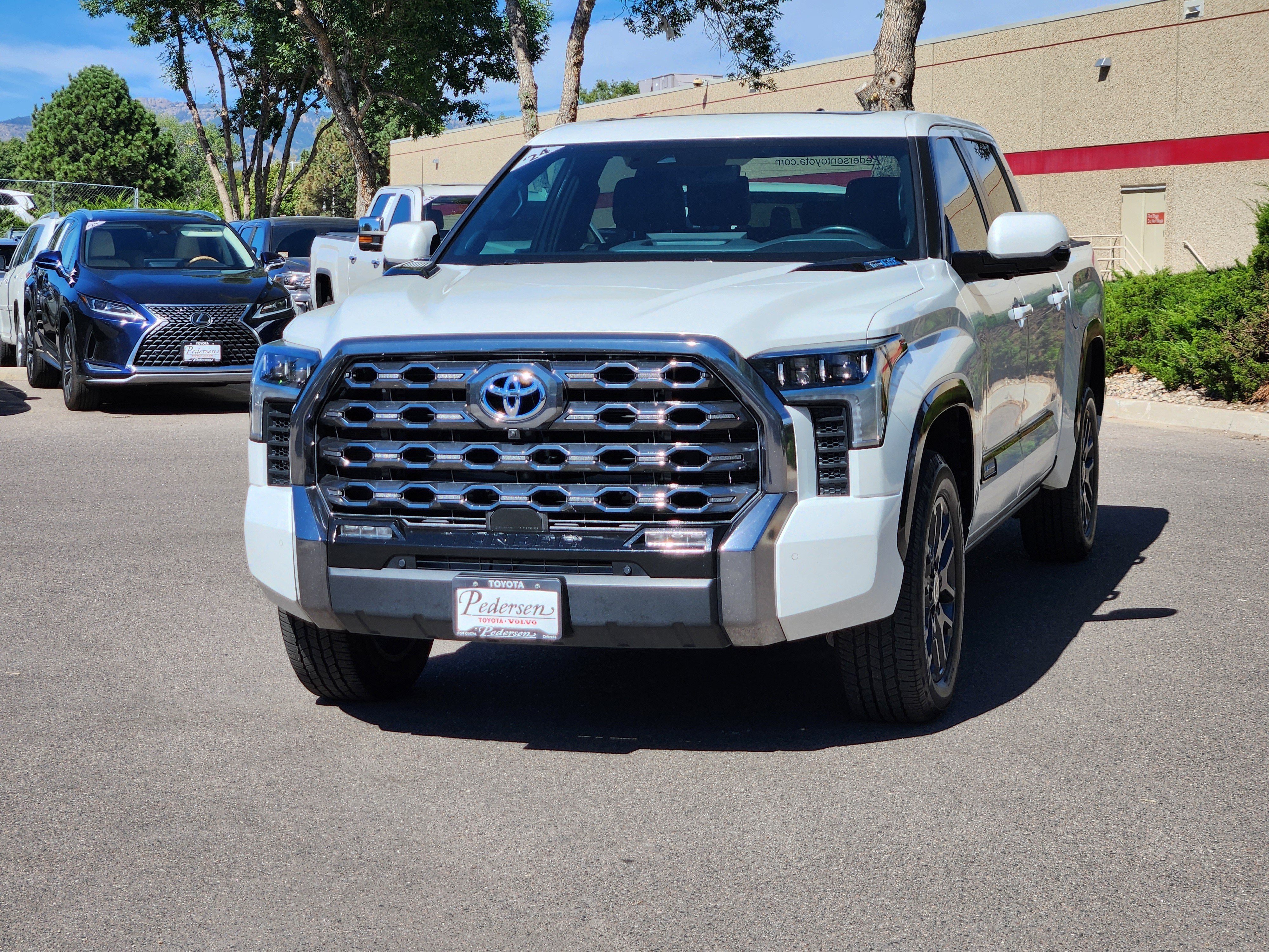 2024 Toyota Tundra Hybrid Platinum