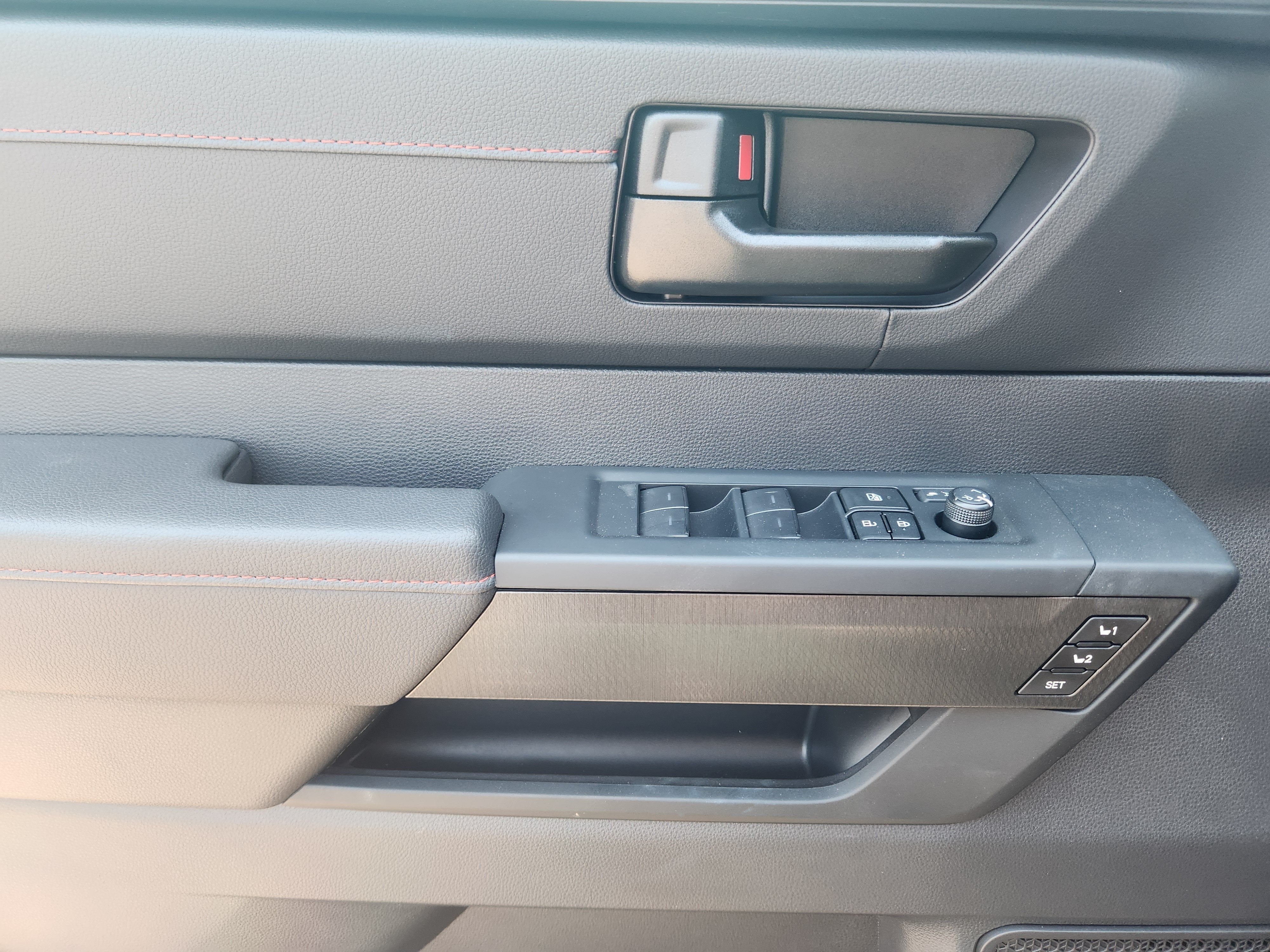 2025 Toyota Tundra Hybrid TRD Pro