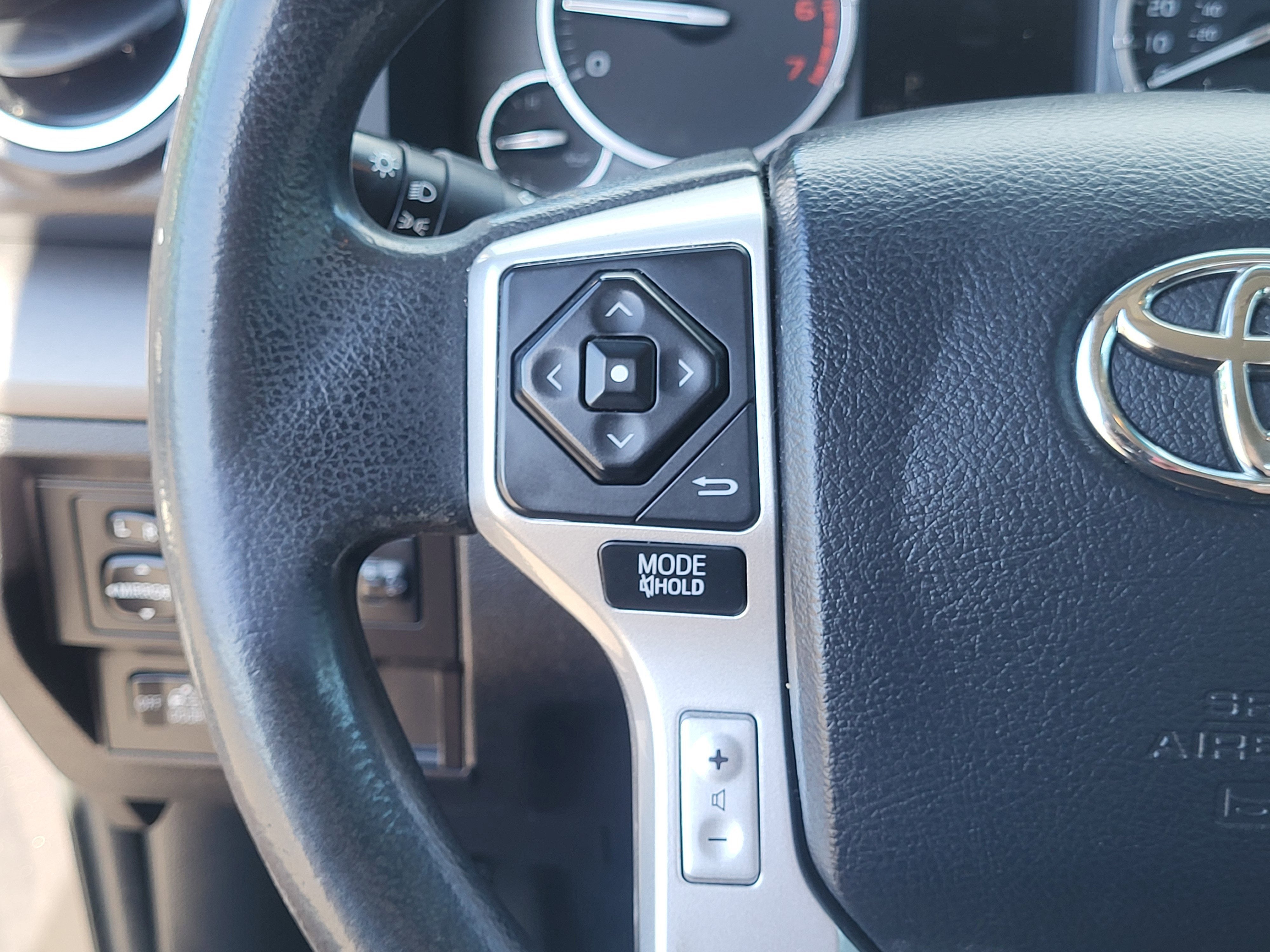 2016 Toyota Tundra SR5