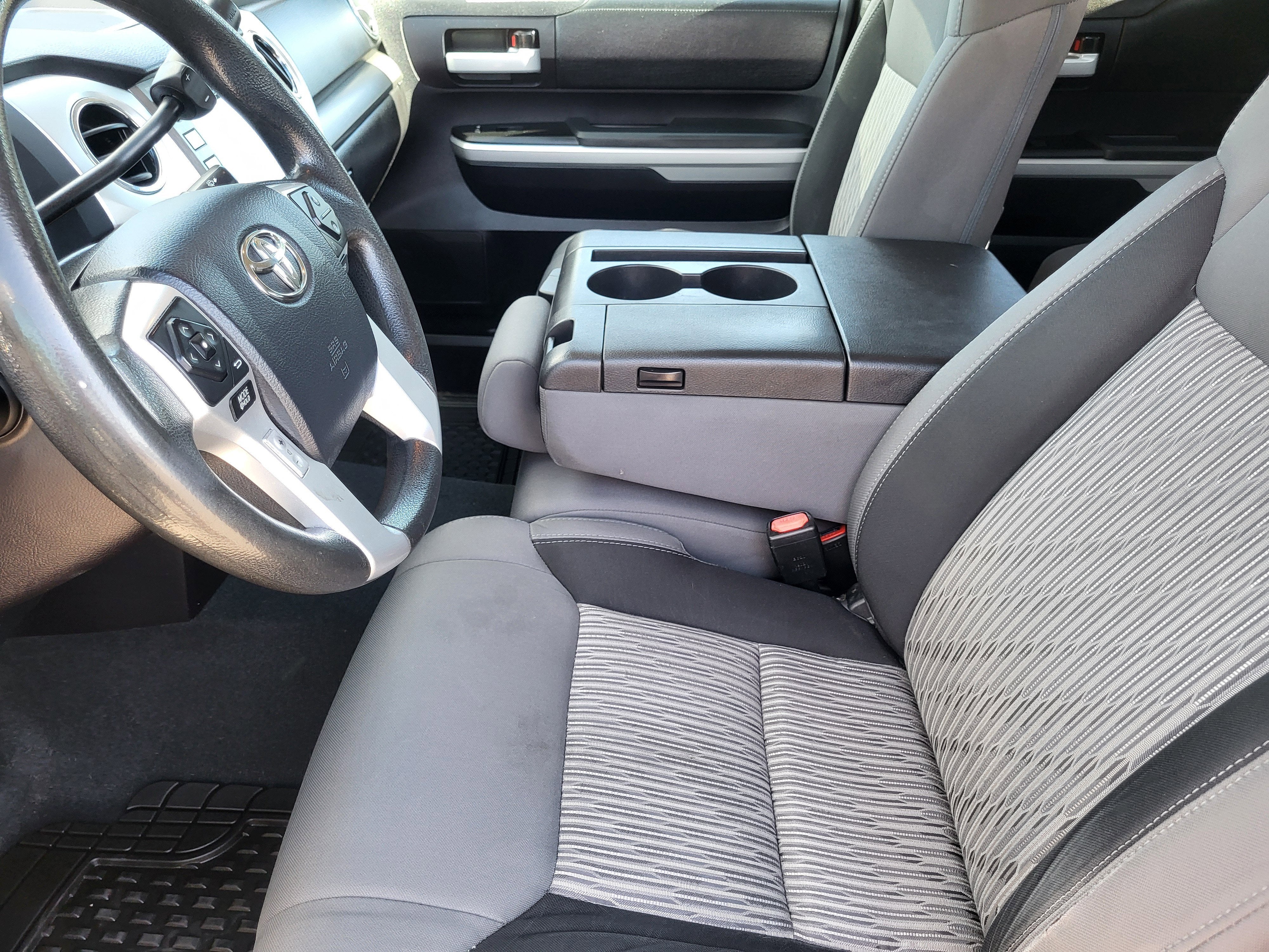 2016 Toyota Tundra SR5
