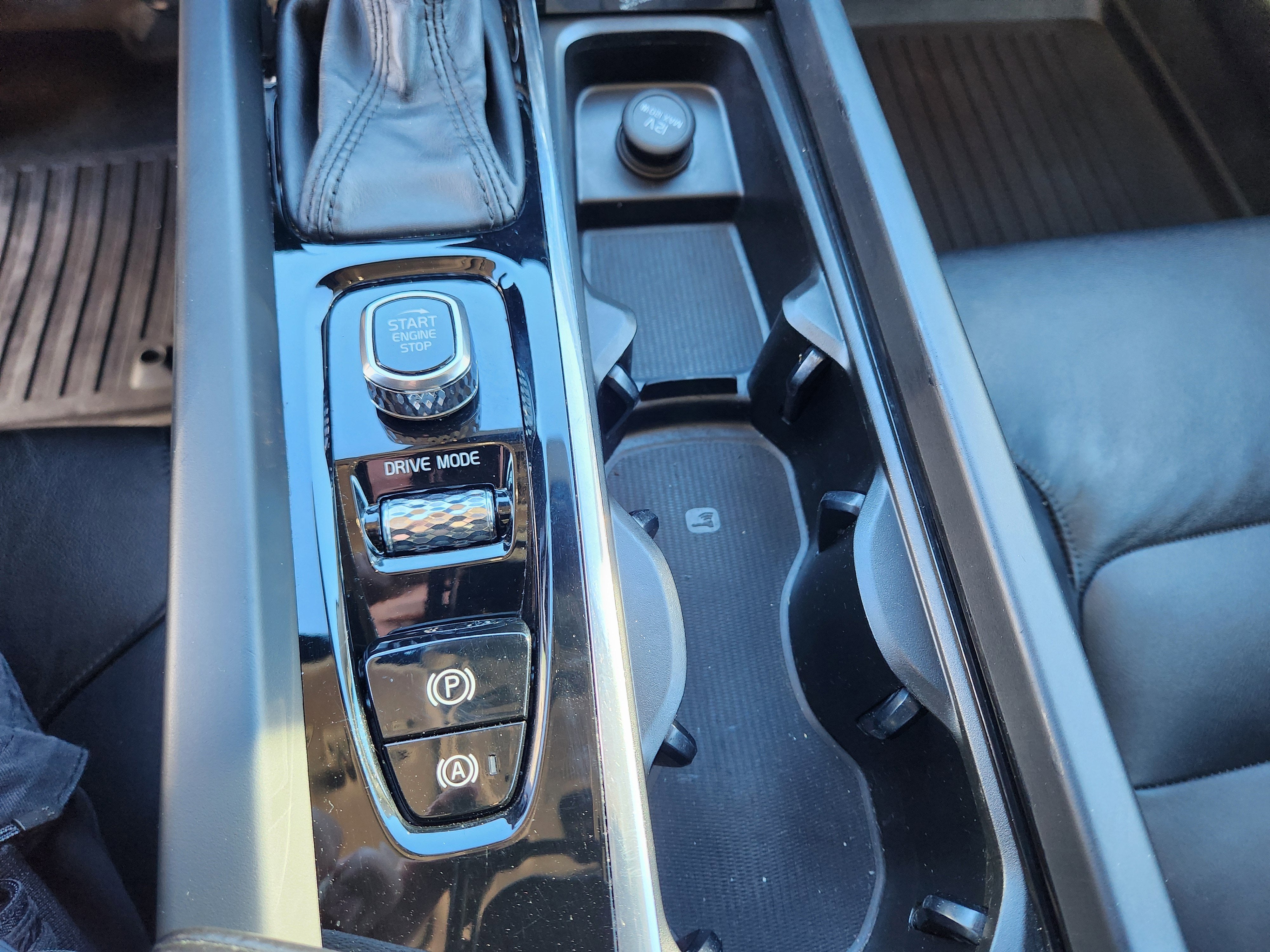 2020 Volvo S60 T6 Momentum