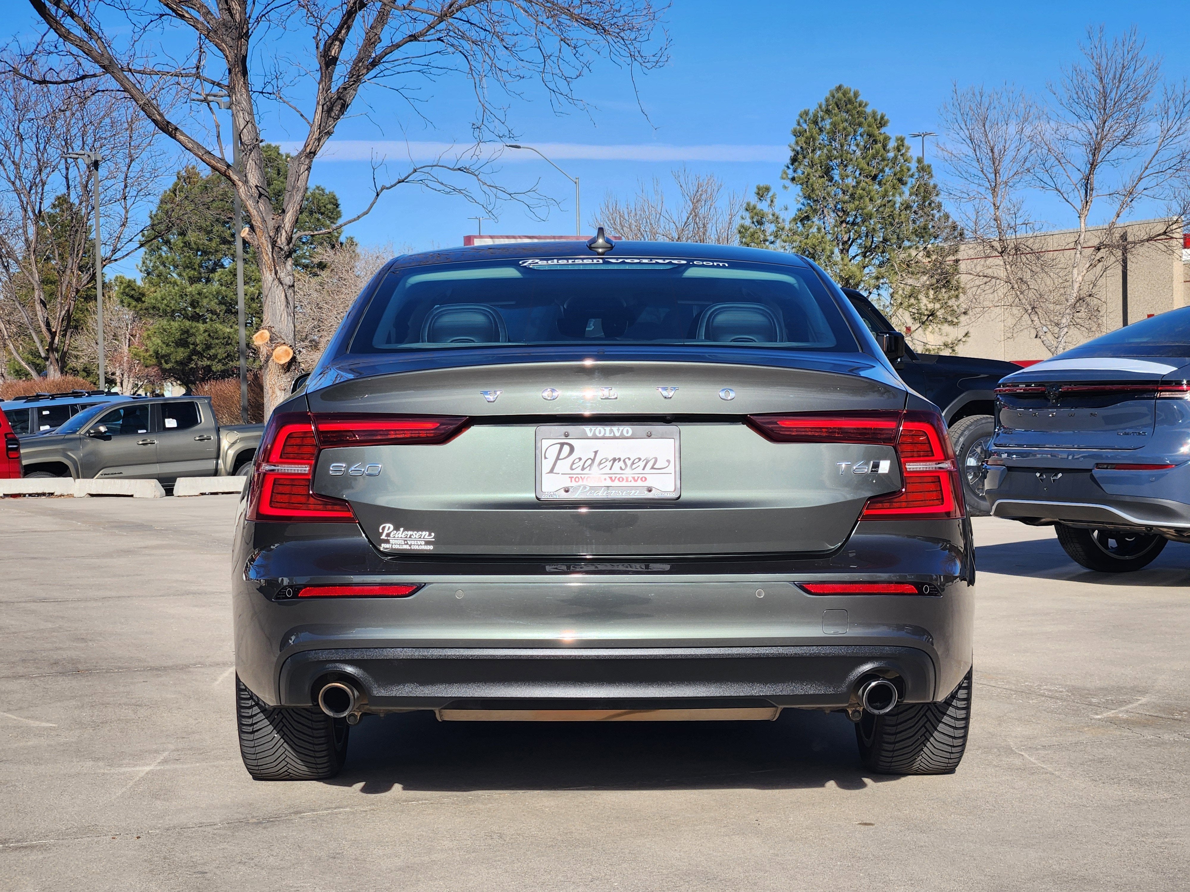 2020 Volvo S60 T6 Momentum