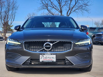 2020 Volvo S60 T6 Momentum