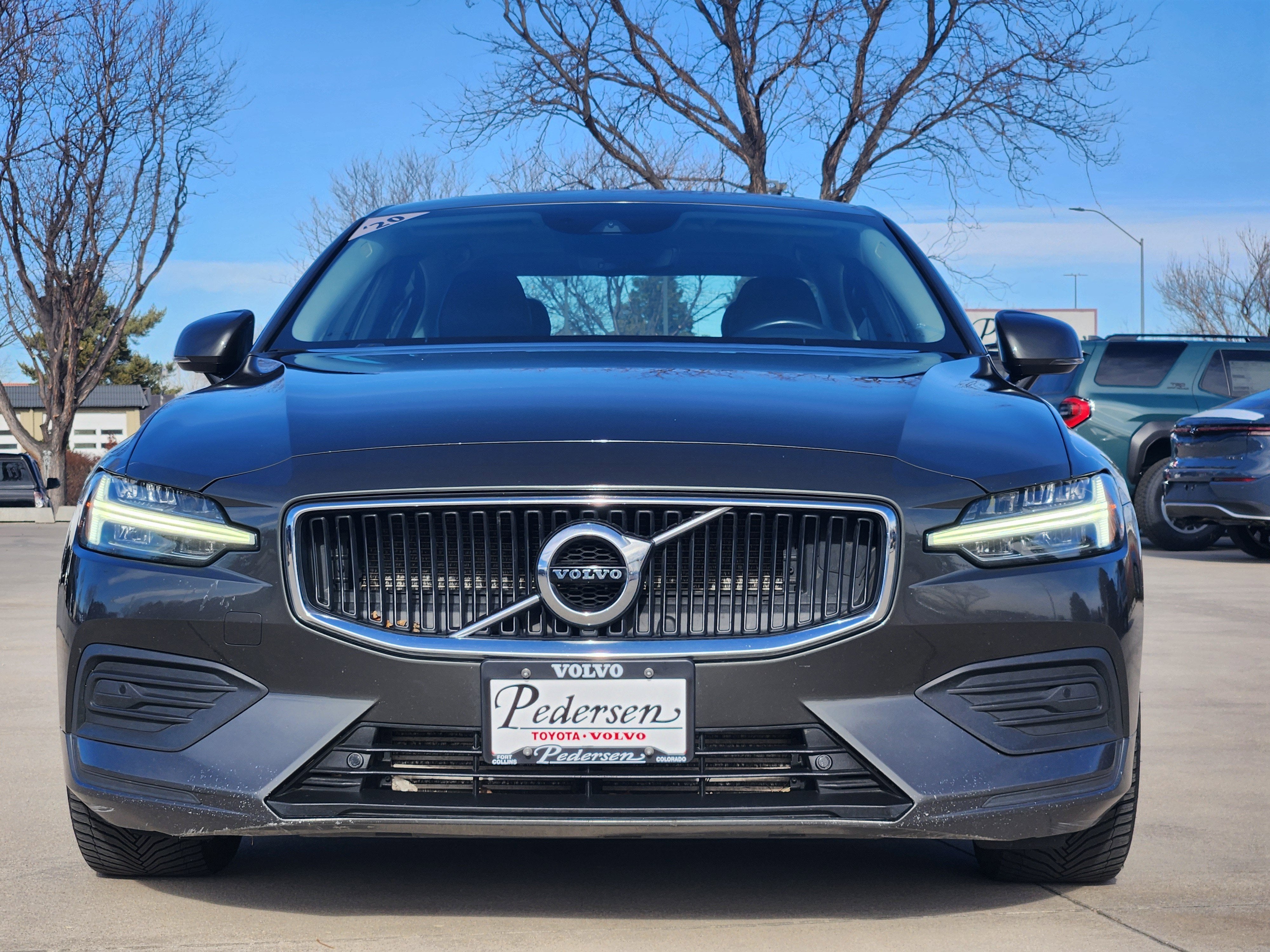 2020 Volvo S60 T6 Momentum