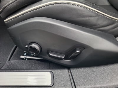 2025 Volvo S60 Plug-In Hybrid T8 Ultra Black Edition