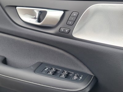 2025 Volvo S60 Plug-In Hybrid T8 Ultra Black Edition