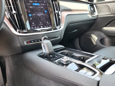 2024 Volvo S60 Recharge Plug-In Hybrid T8 Plus Dark Theme