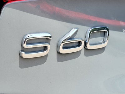 2024 Volvo S60 Recharge Plug-In Hybrid T8 Plus Dark Theme