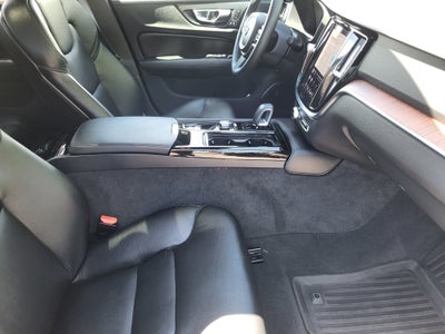 2023 Volvo S60 Recharge Plug-In Hybrid T8 Plus Black Edition