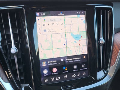 2023 Volvo S60 Recharge Plug-In Hybrid T8 Plus Black Edition