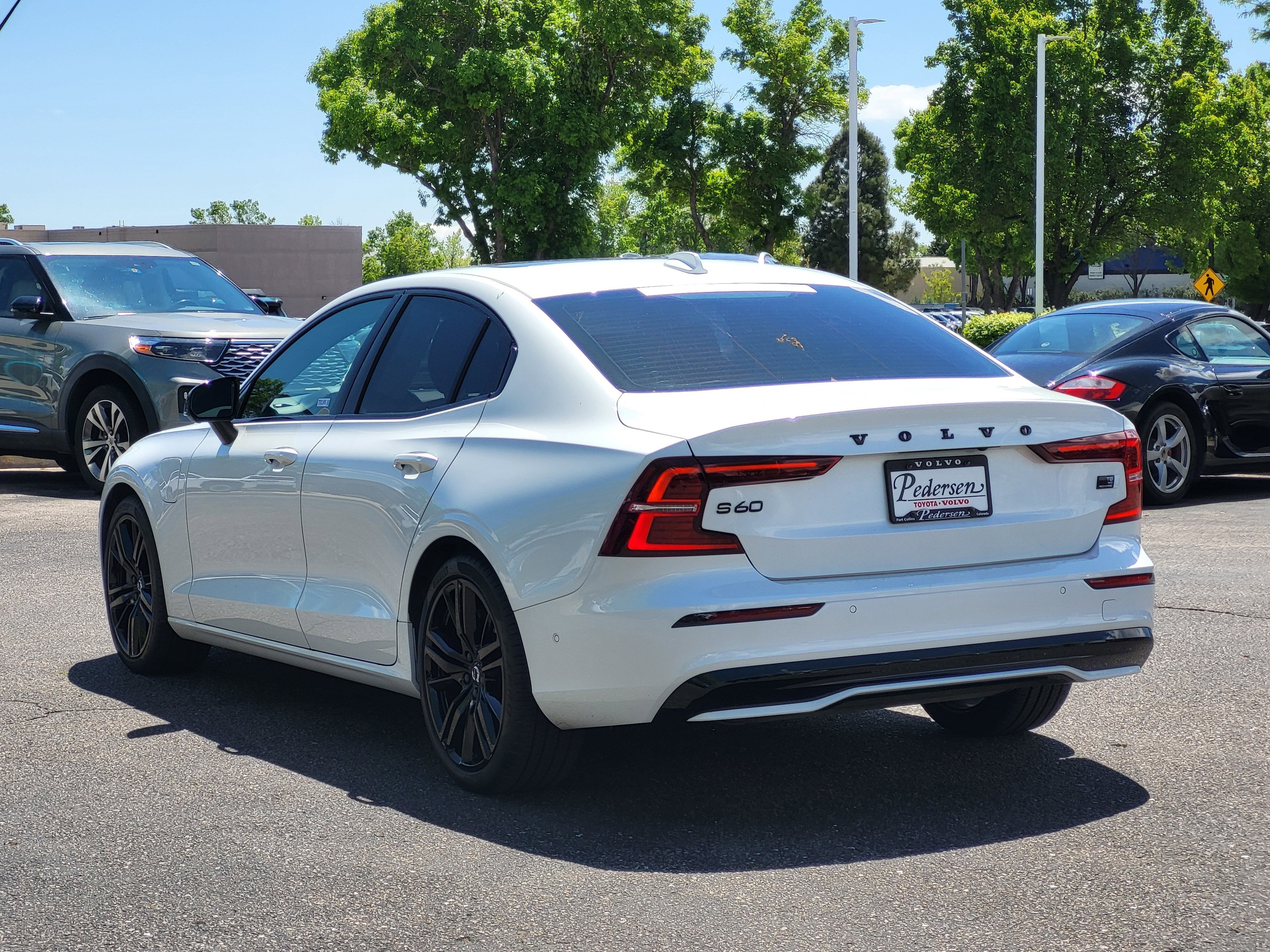 2023 Volvo S60 Recharge Plug-In Hybrid T8 Plus Black Edition