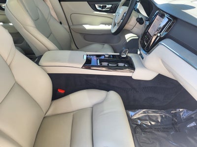 2023 Volvo S60 Recharge Plug-In Hybrid Ultimate