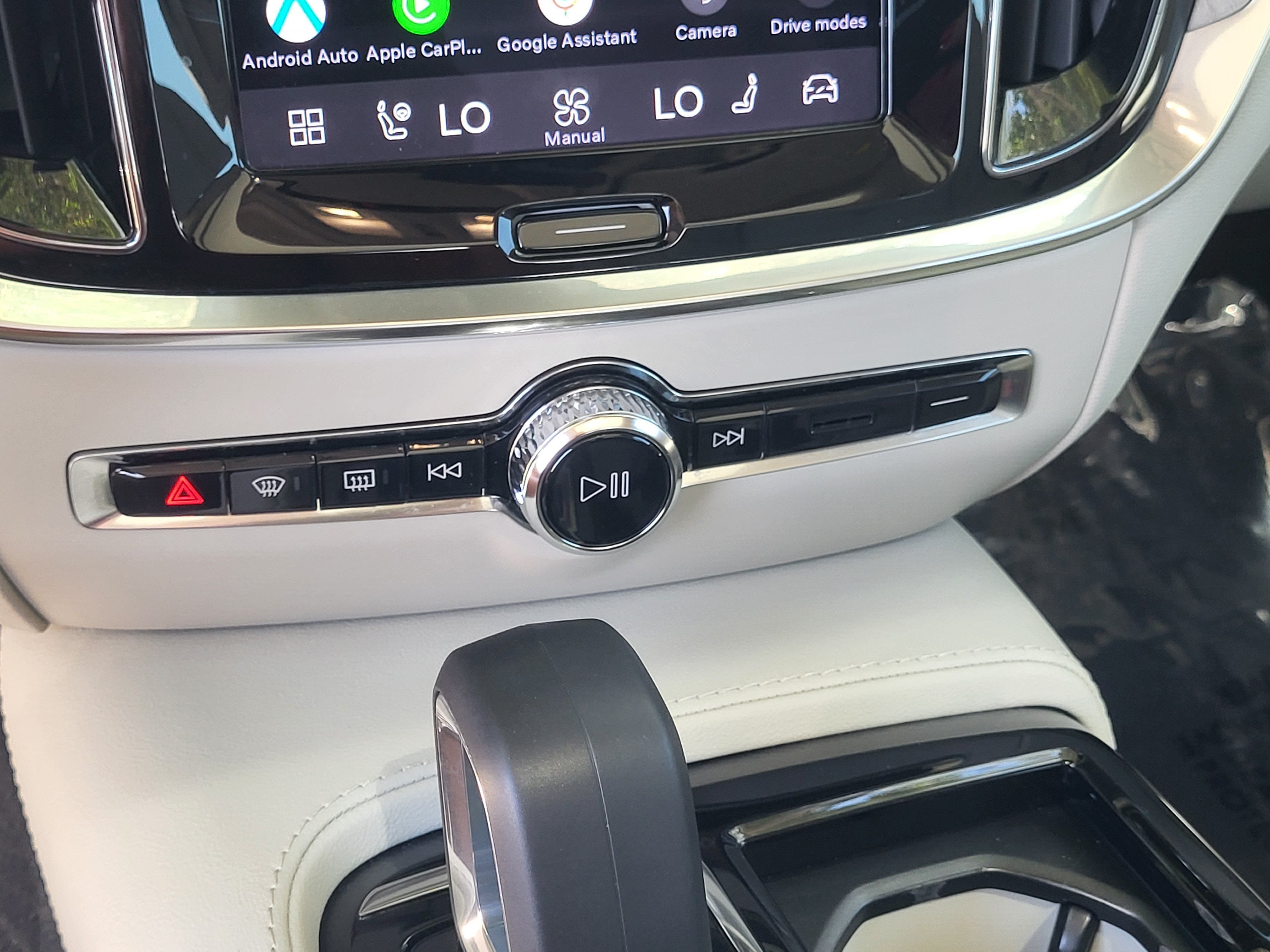 2023 Volvo S60 Recharge Plug-In Hybrid Ultimate
