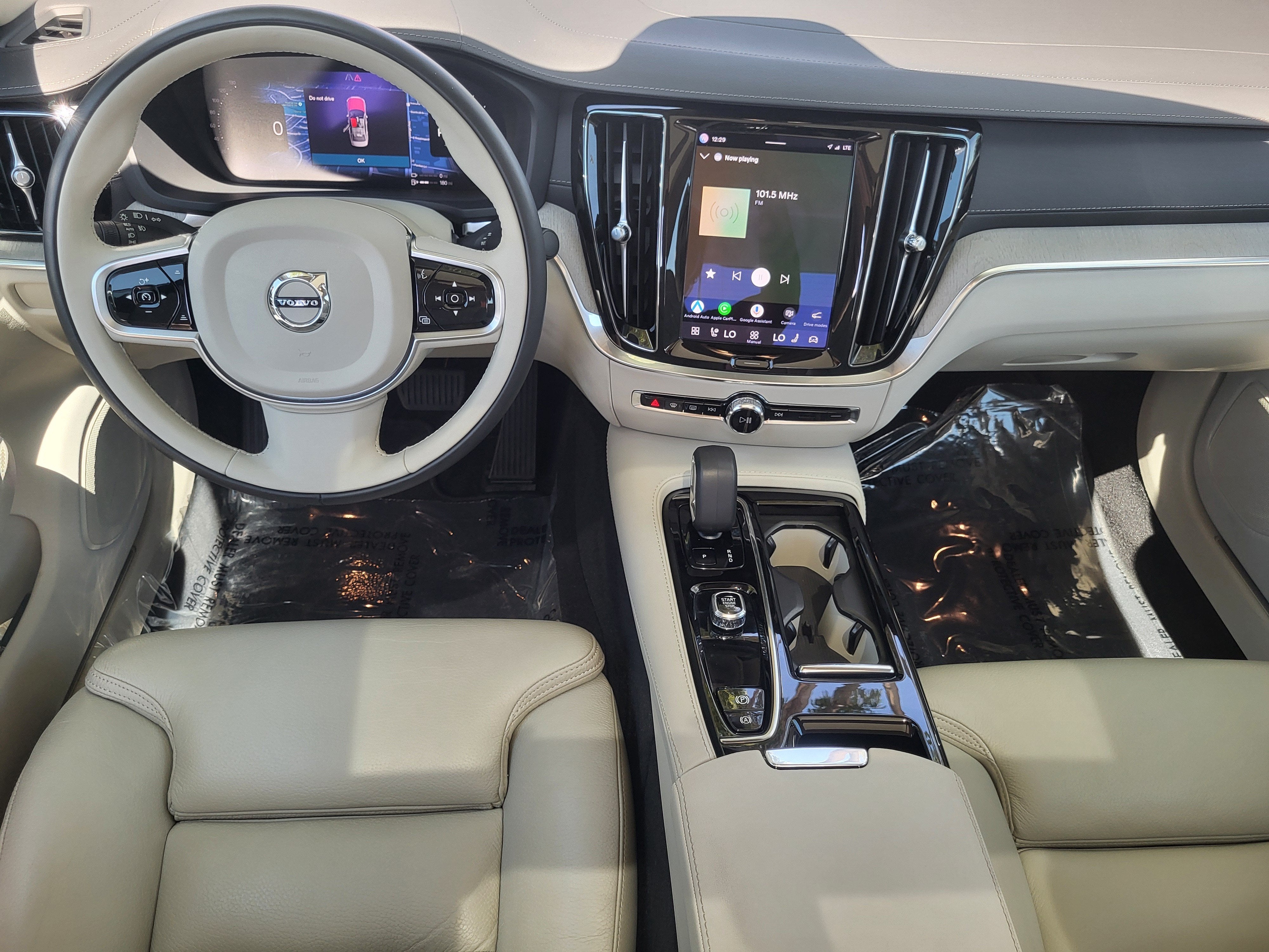 2023 Volvo S60 Recharge Plug-In Hybrid Ultimate