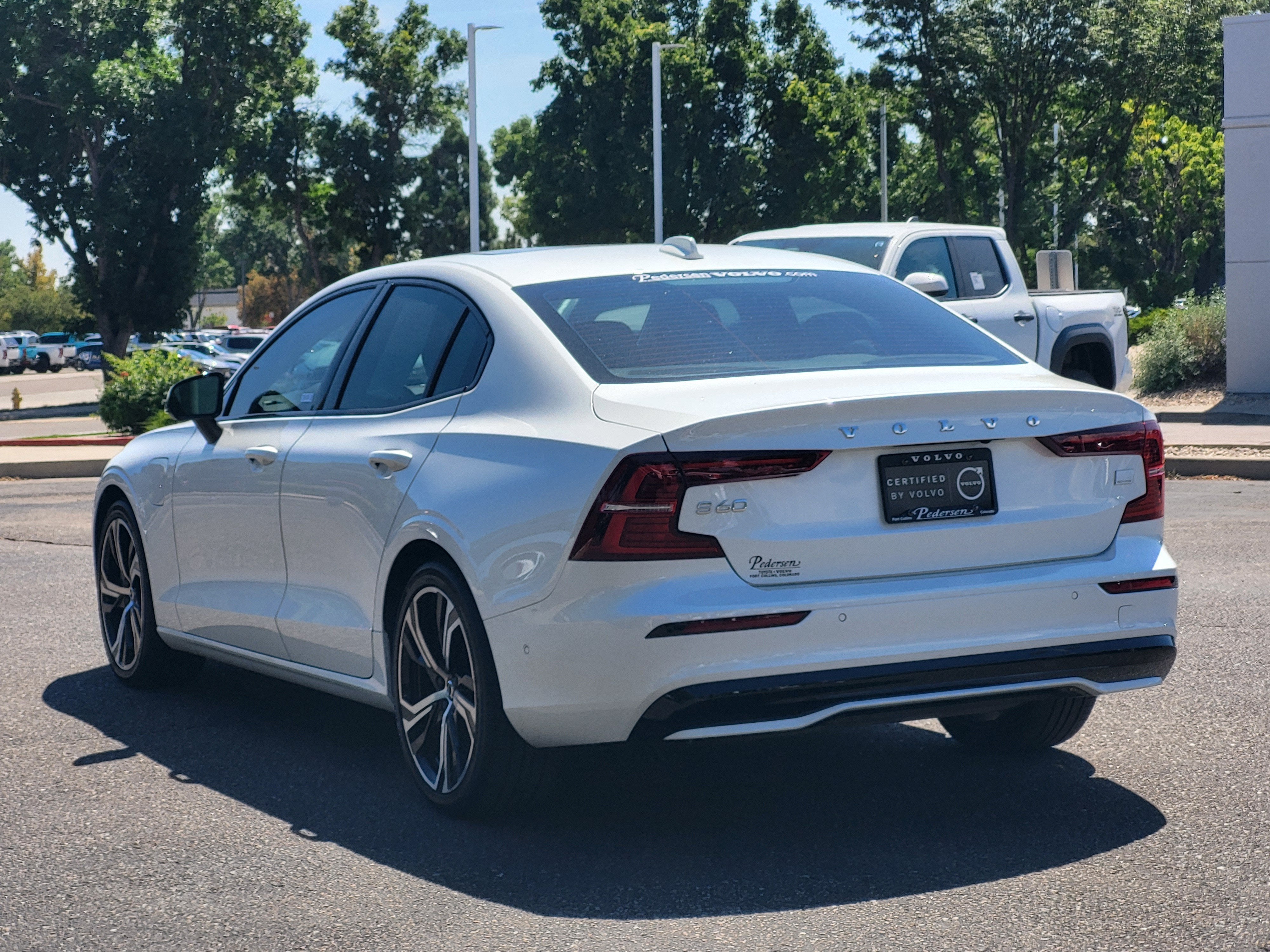 2023 Volvo S60 Recharge Plug-In Hybrid Ultimate