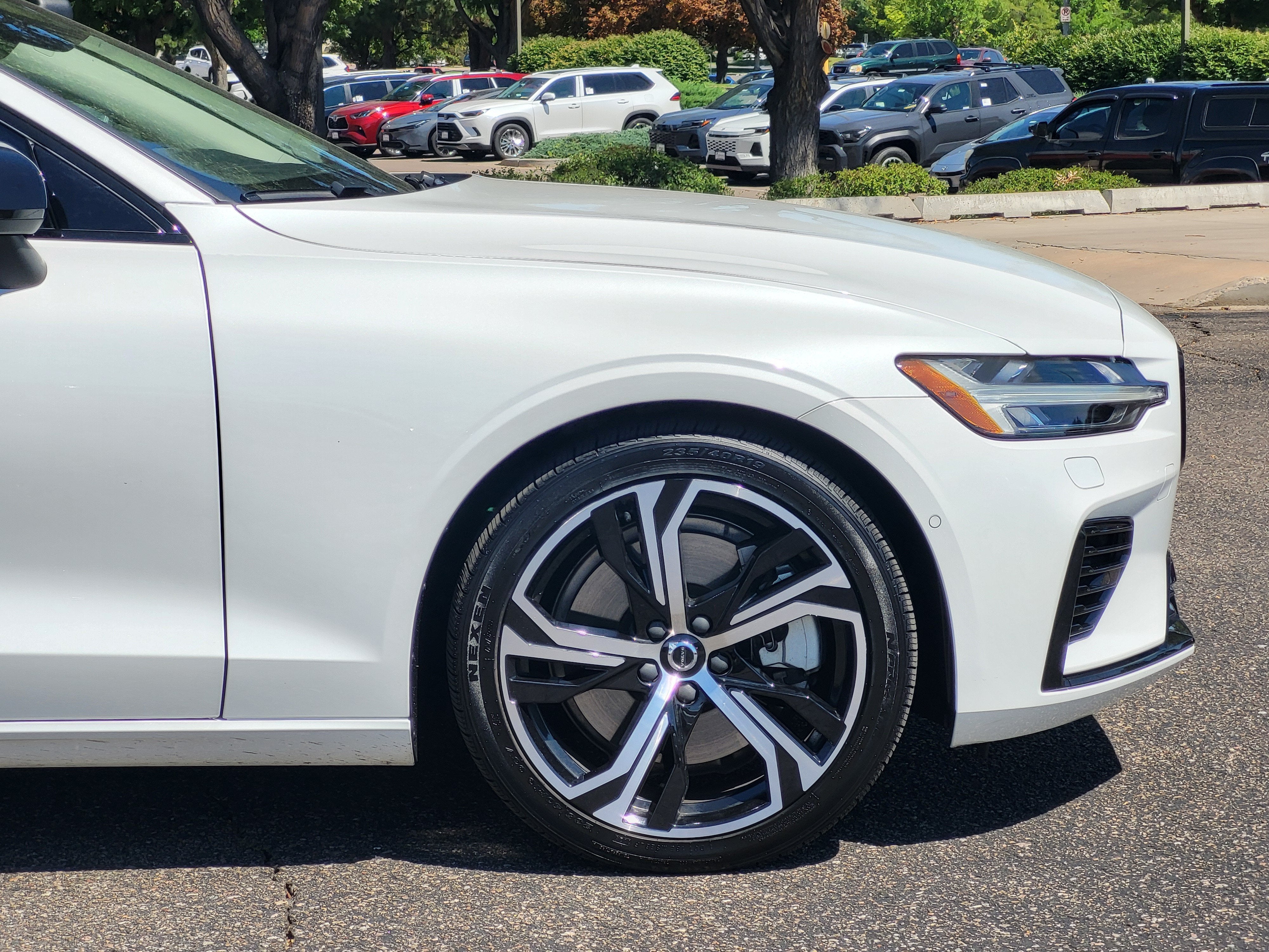 2023 Volvo S60 Recharge Plug-In Hybrid Ultimate