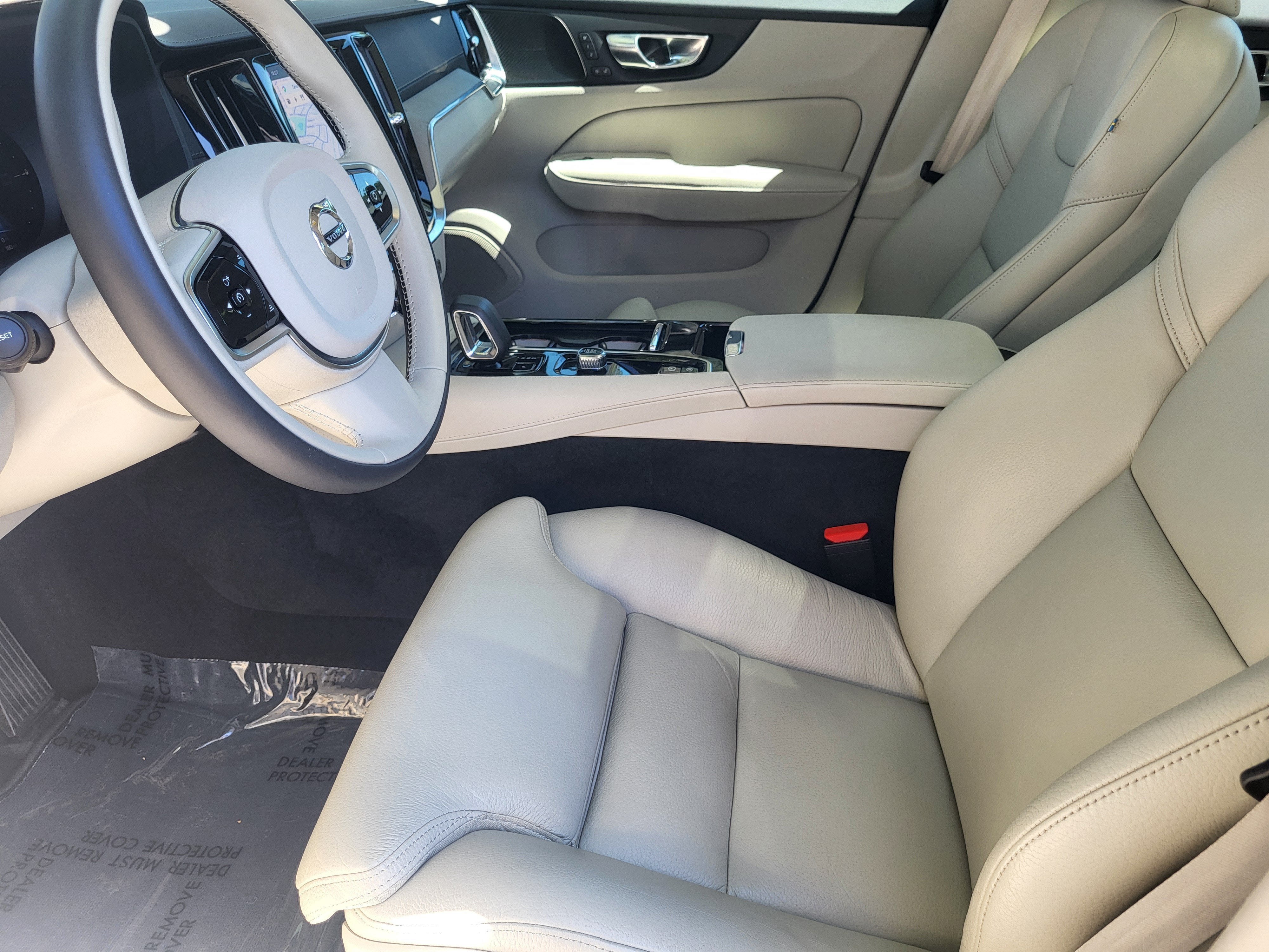 2023 Volvo S60 Recharge Plug-In Hybrid Ultimate