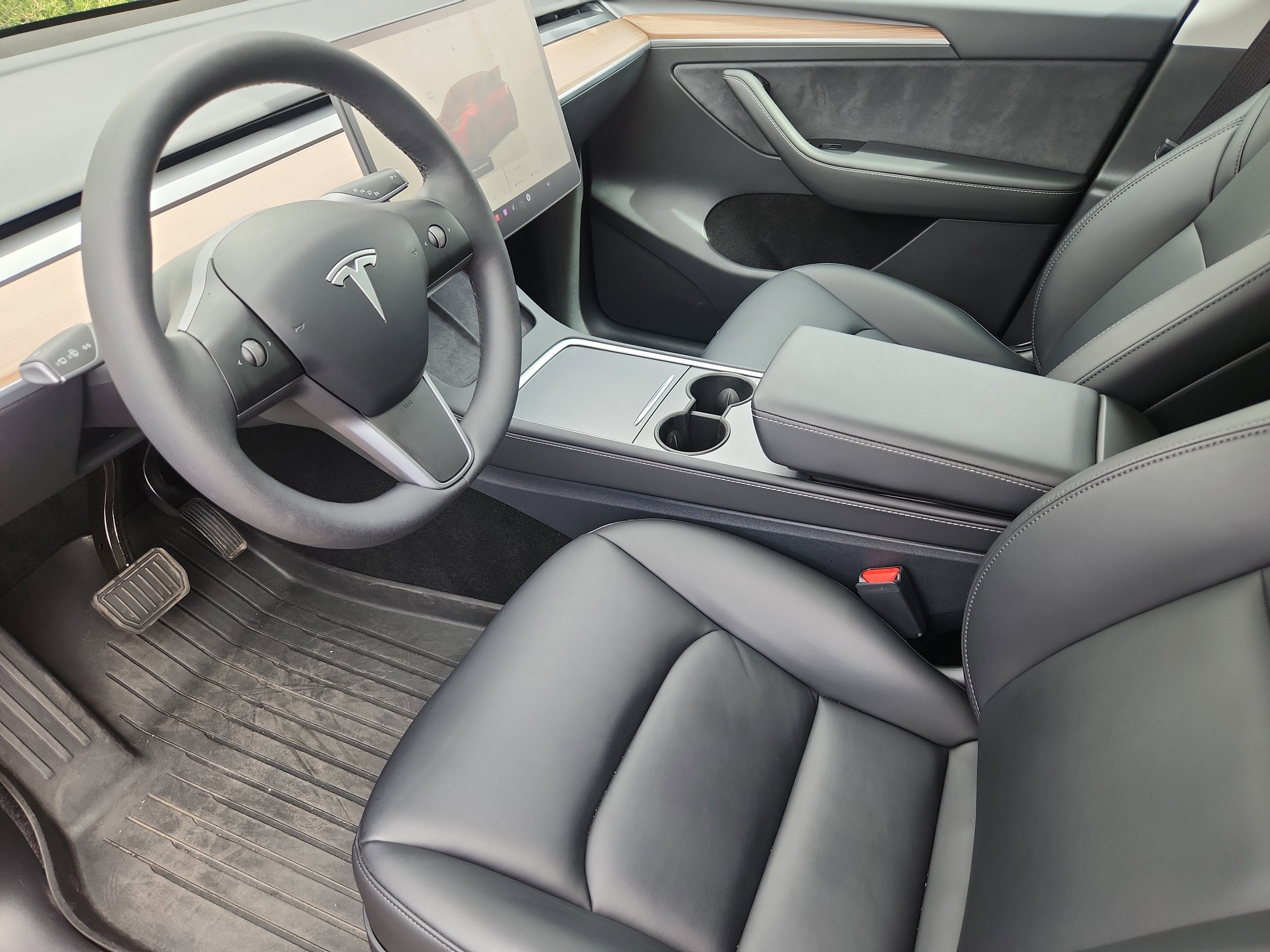 2025 Tesla Model Y Long Range