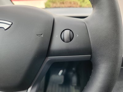 2025 Tesla Model Y Long Range