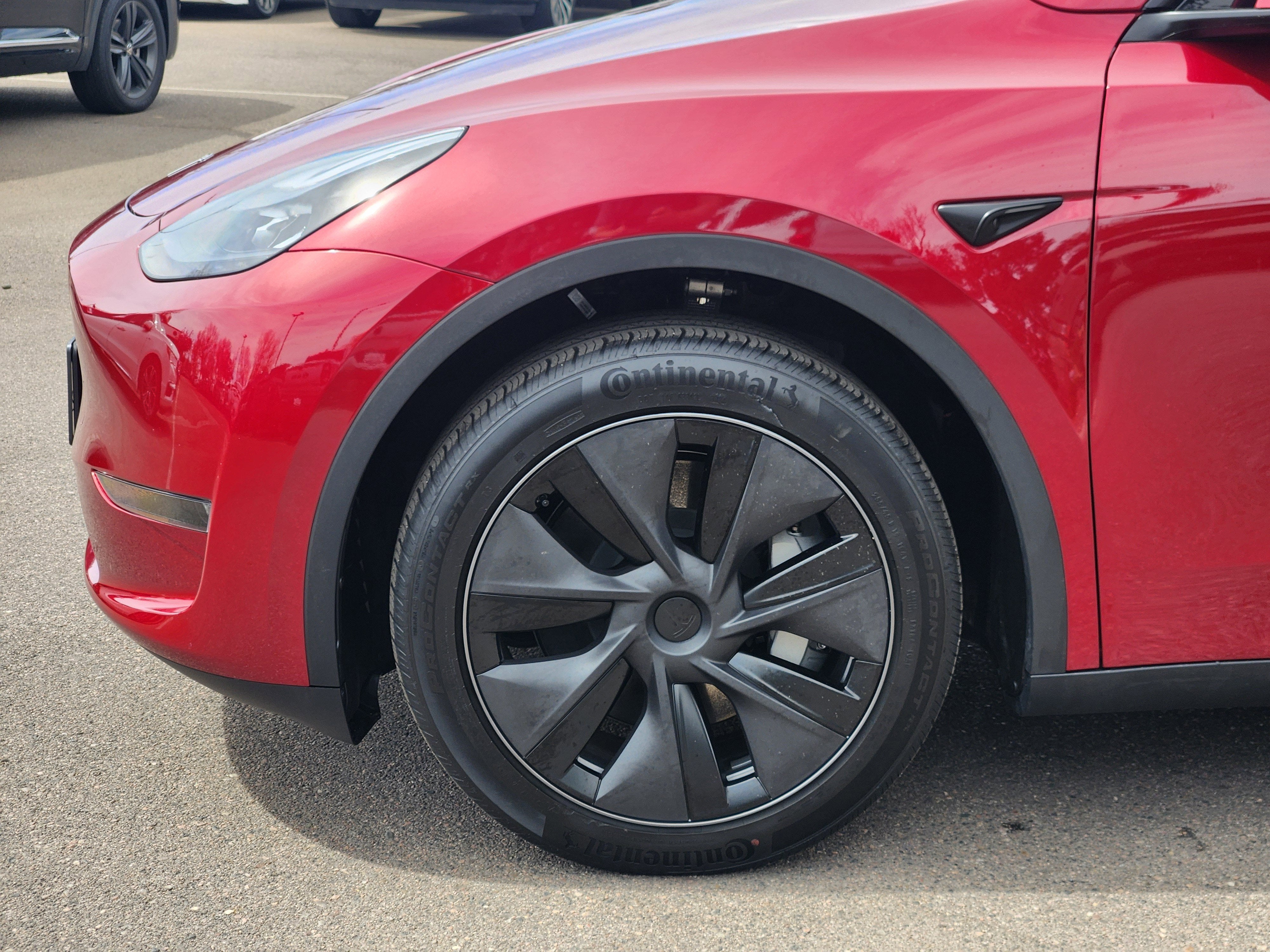 2025 Tesla Model Y Long Range